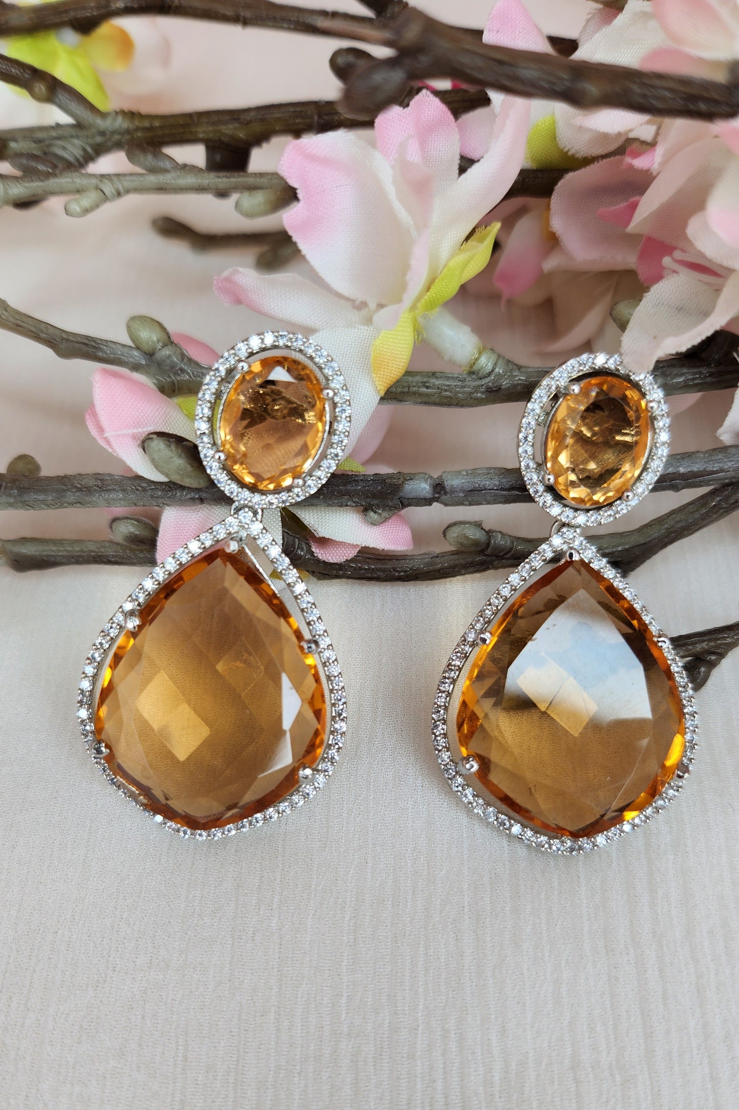 THE BUTTERFLY EFFECT - Small Orange Jules Earrings