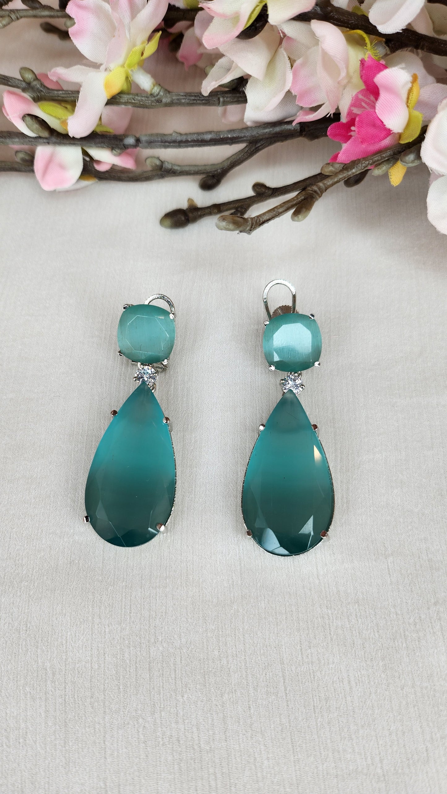 THE BUTTERFLY EFFECT - Turquiose Jules Earrings