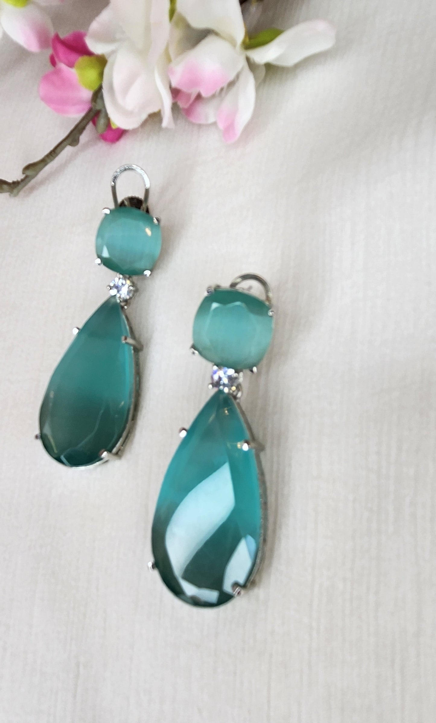 THE BUTTERFLY EFFECT - Turquiose Jules Earrings