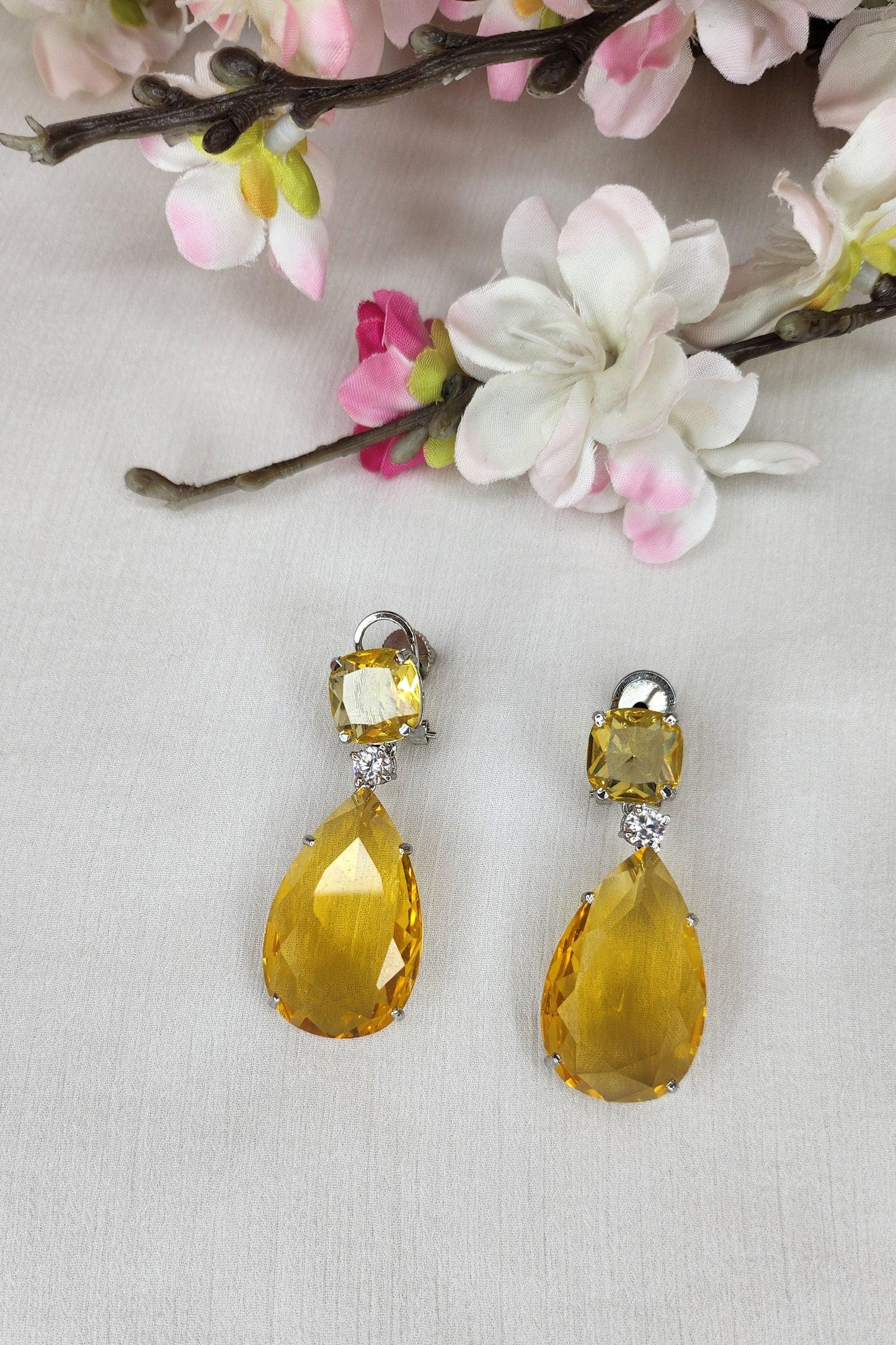 THE BUTTERFLY EFFECT - Yellow Orange Small ules Earrings