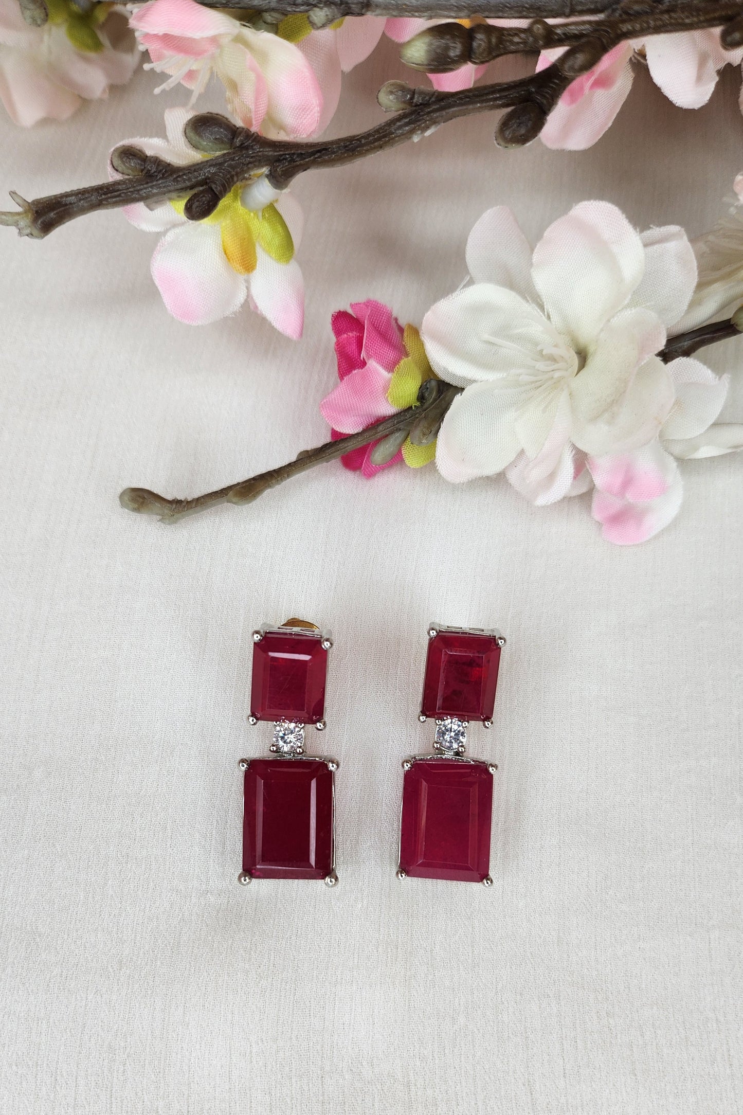 THE BUTTERFLY EFFECT - Small Red Jules Earrings