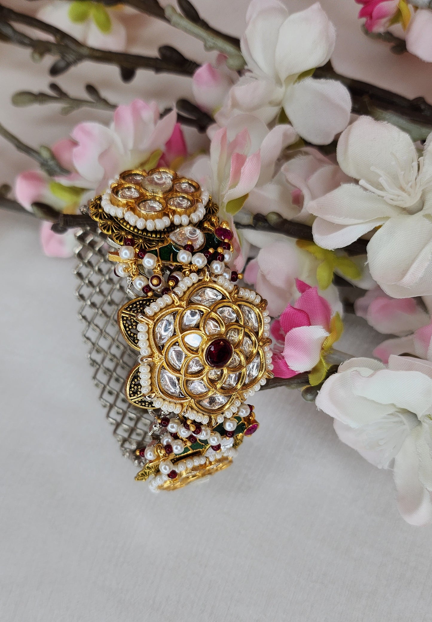 THE BUTTERFLY EFFECT - Flower Bangle