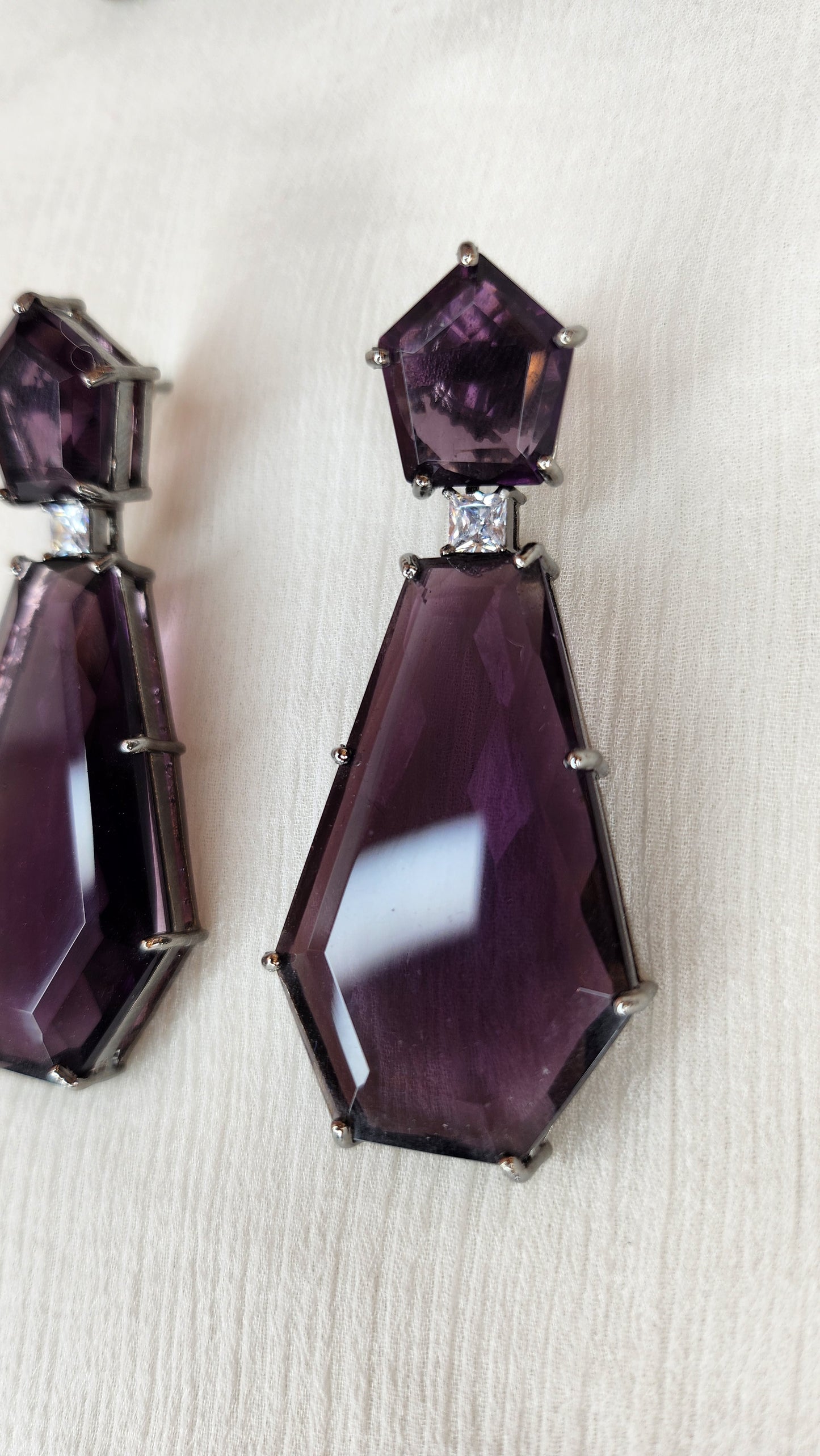 THE BUTTERFLY EFFECT - Purple Jules Earrings