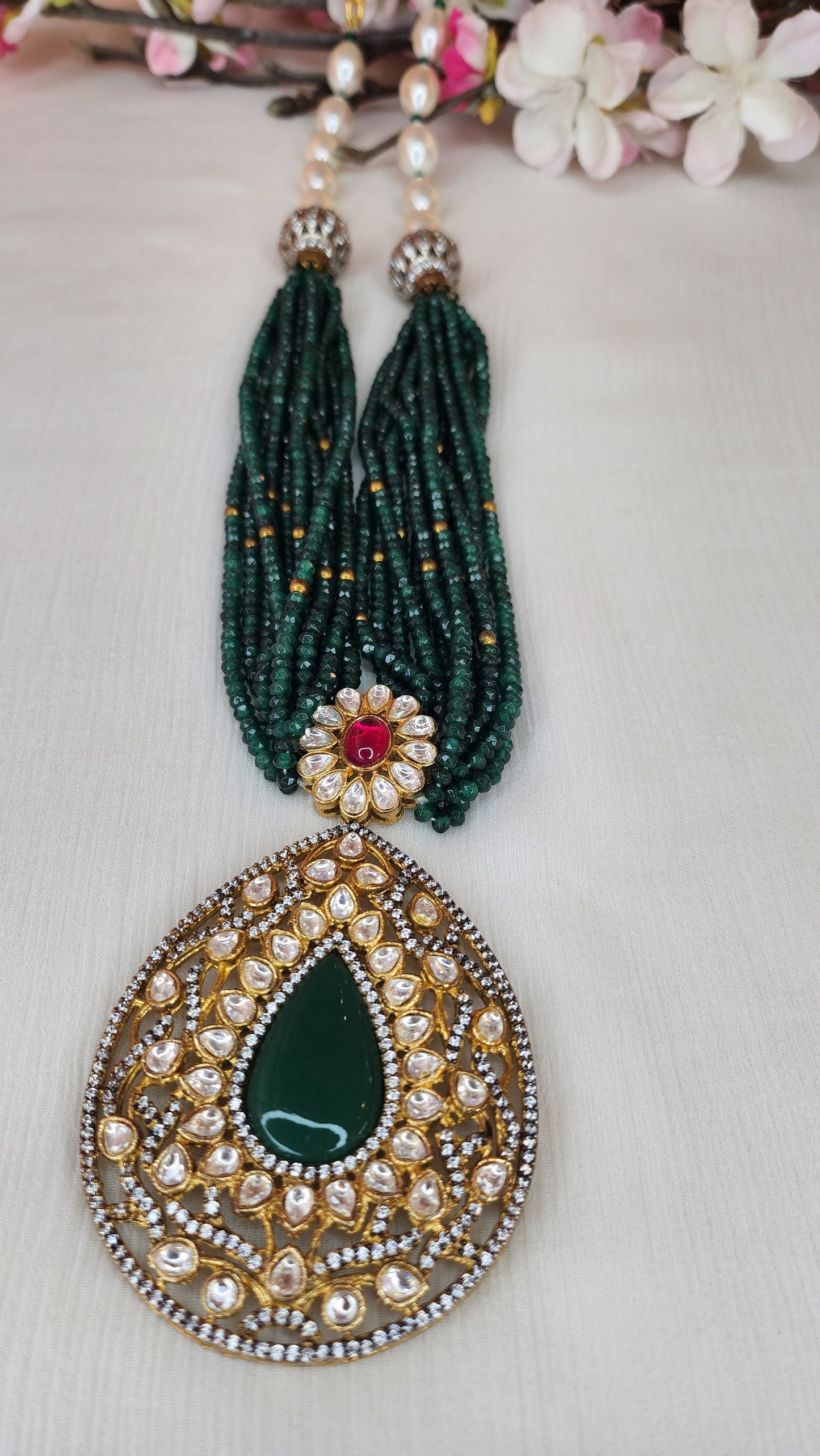 THE BUTTERFLY EFFECT - Green Necklace
