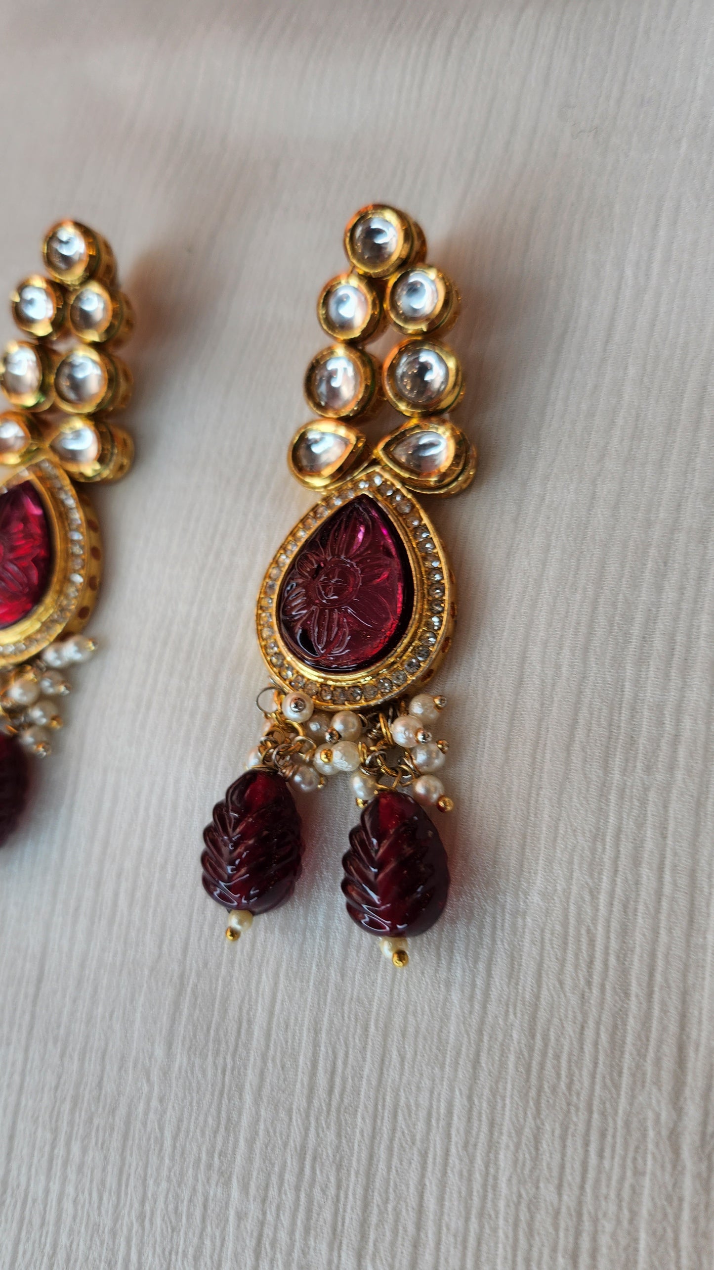 THE BUTTERFLY EFFECT - Kundan with red Stone Set