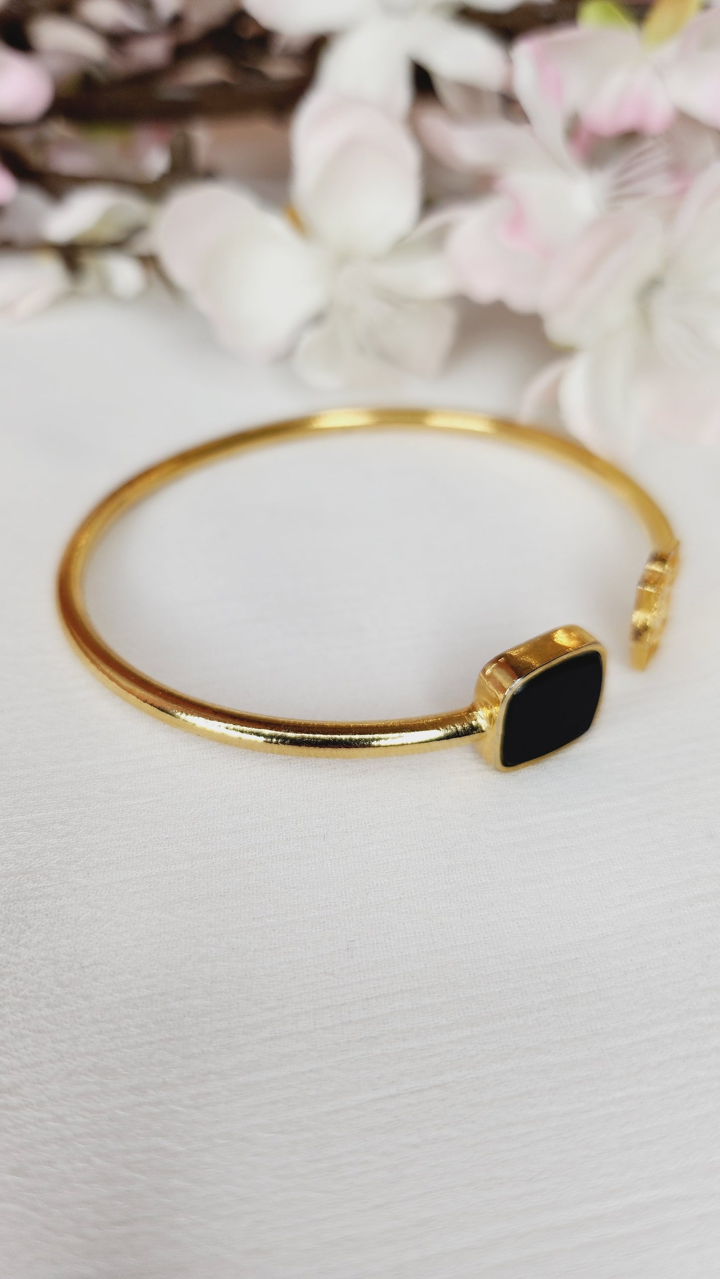 CHARBAGH Jewelry - Charbagh onyx bangle