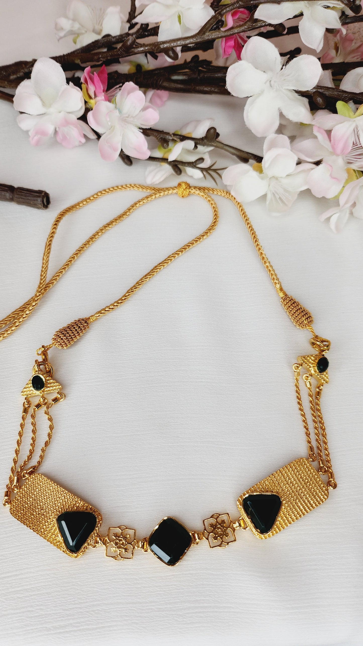 CHARBAGH Jewelry - Layla Emerald Choker