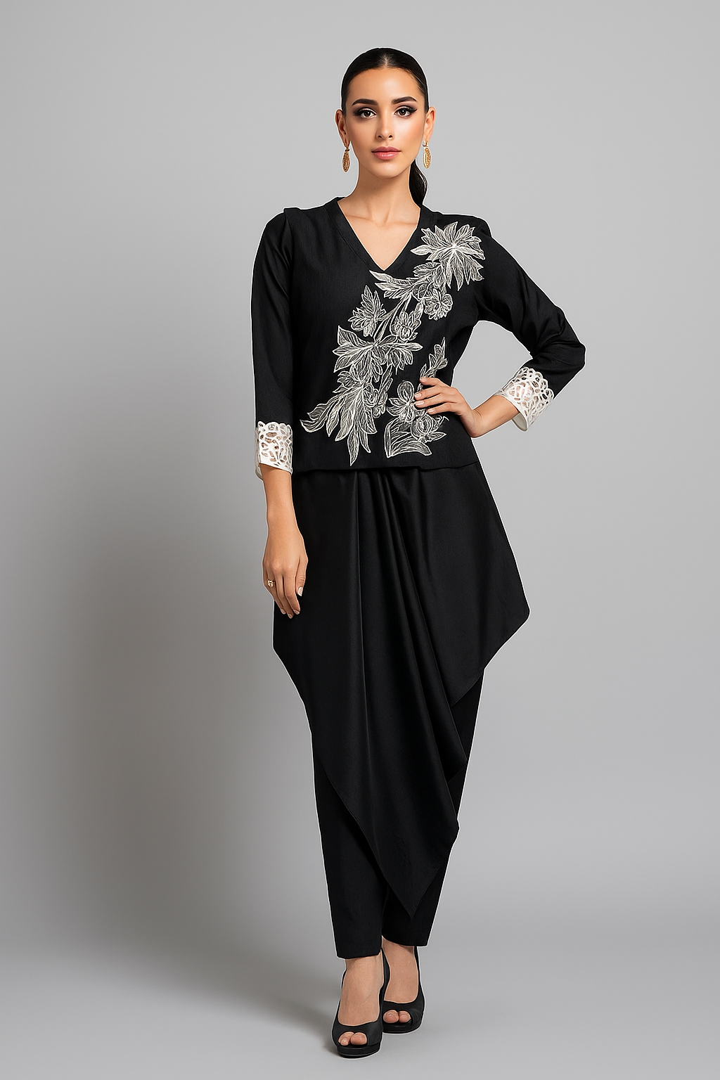 SARAH SHEERAZ - Ciara Black Modern Cut