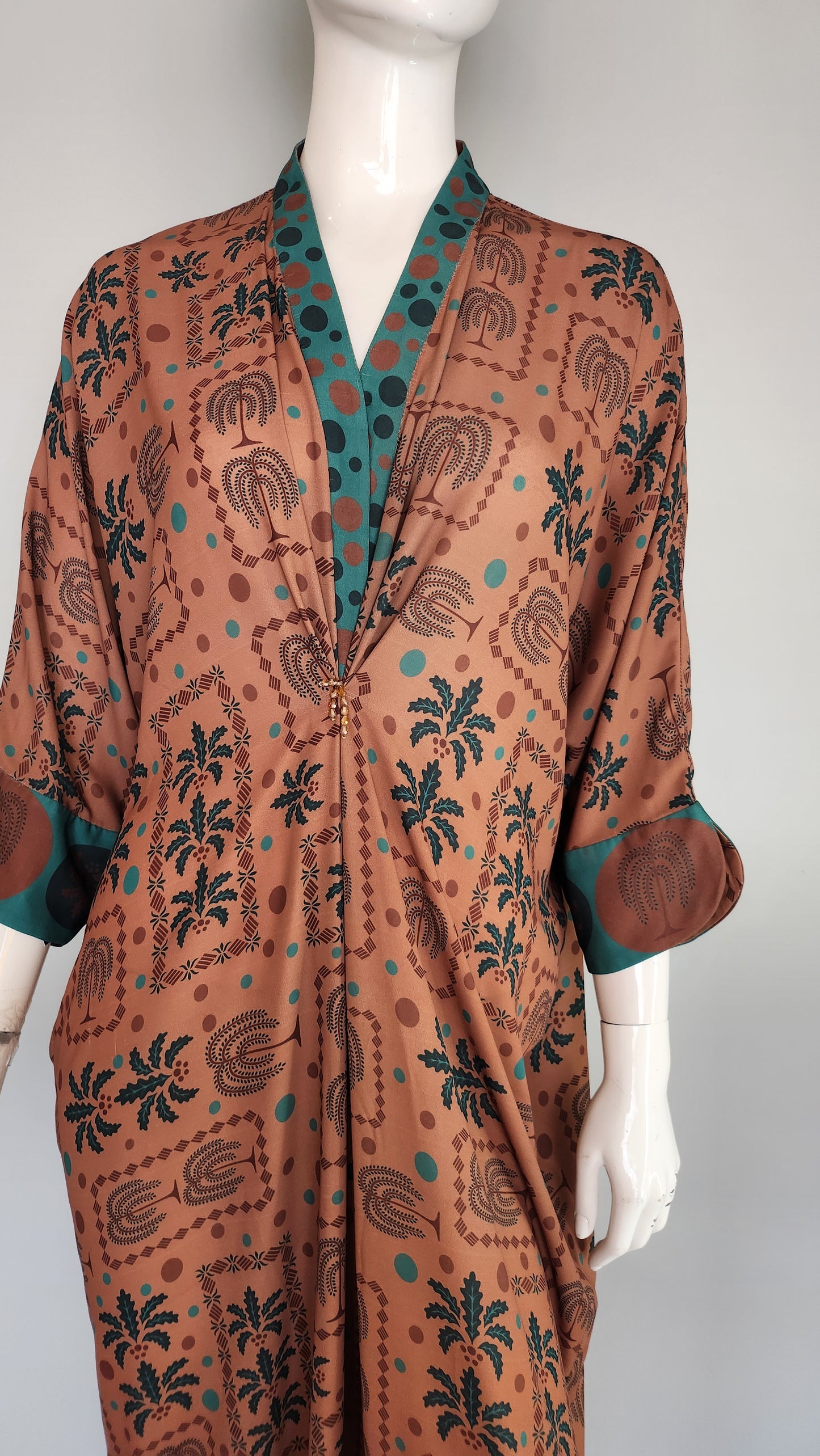 KARISHMA TALREJA - Brown printed kaftan