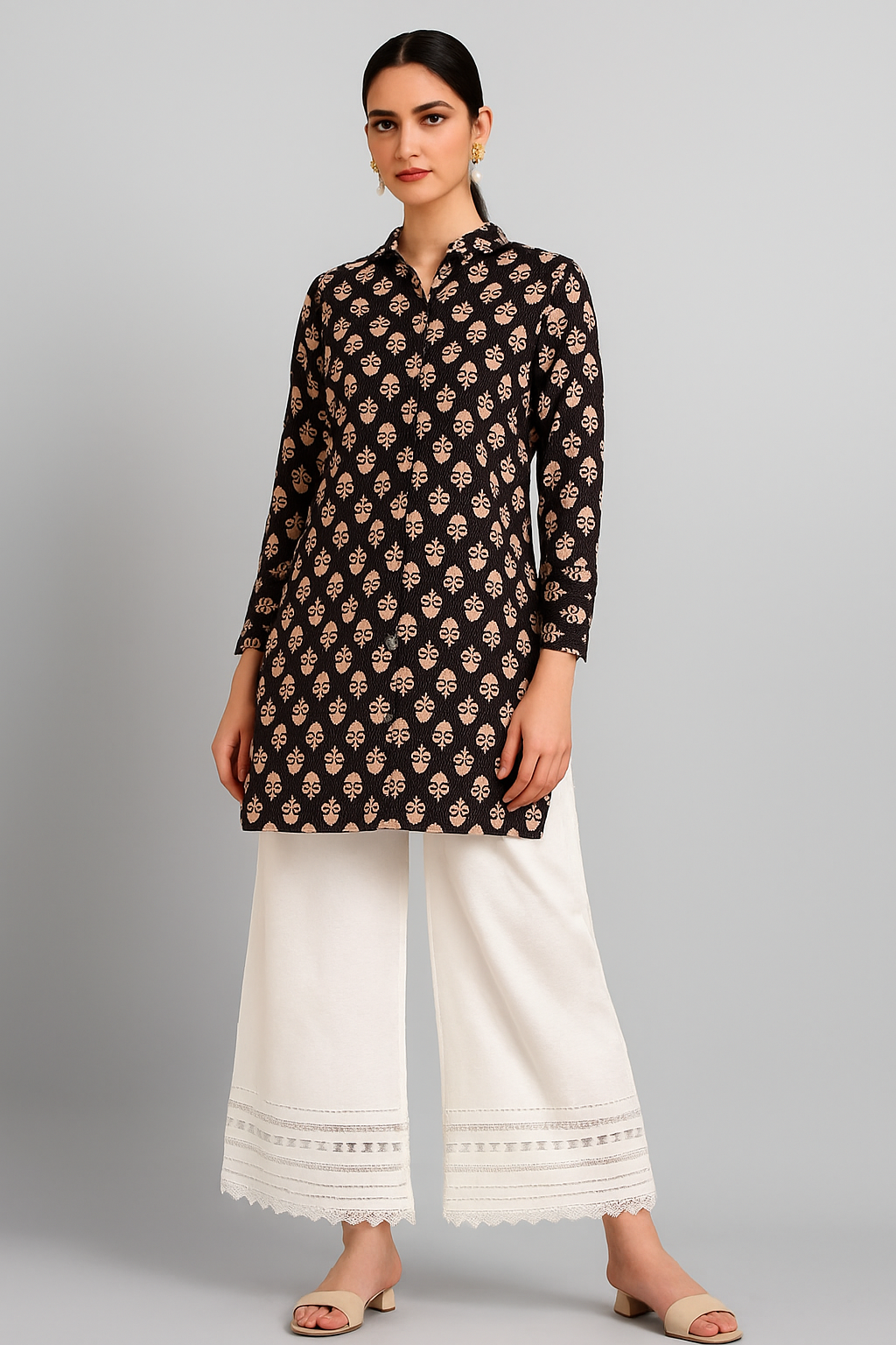 THREADS AND MOTIFS - Black with Tree Print