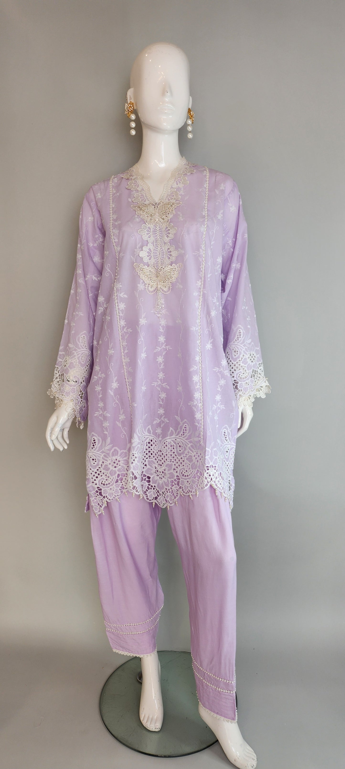 THREADS AND MOTIFS - Pastel Lilac
