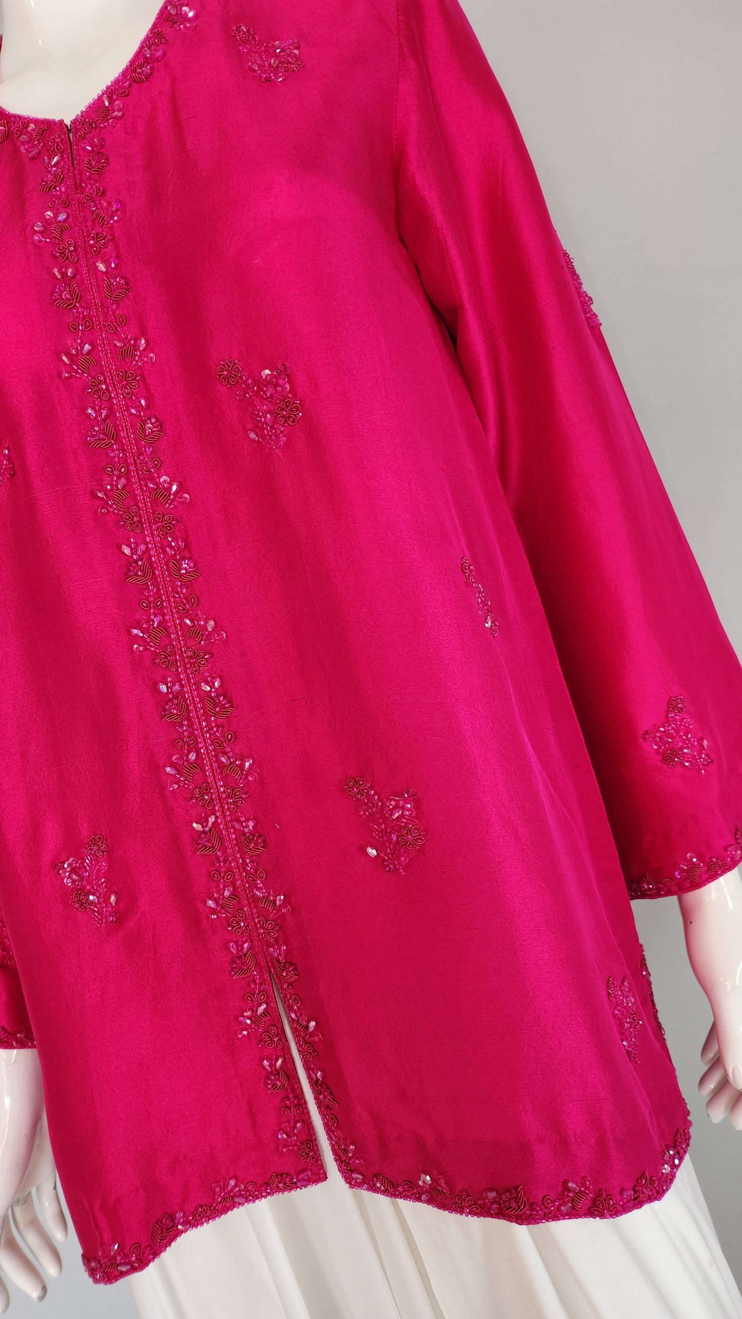 AMNA IQBAL - Hotpink and White