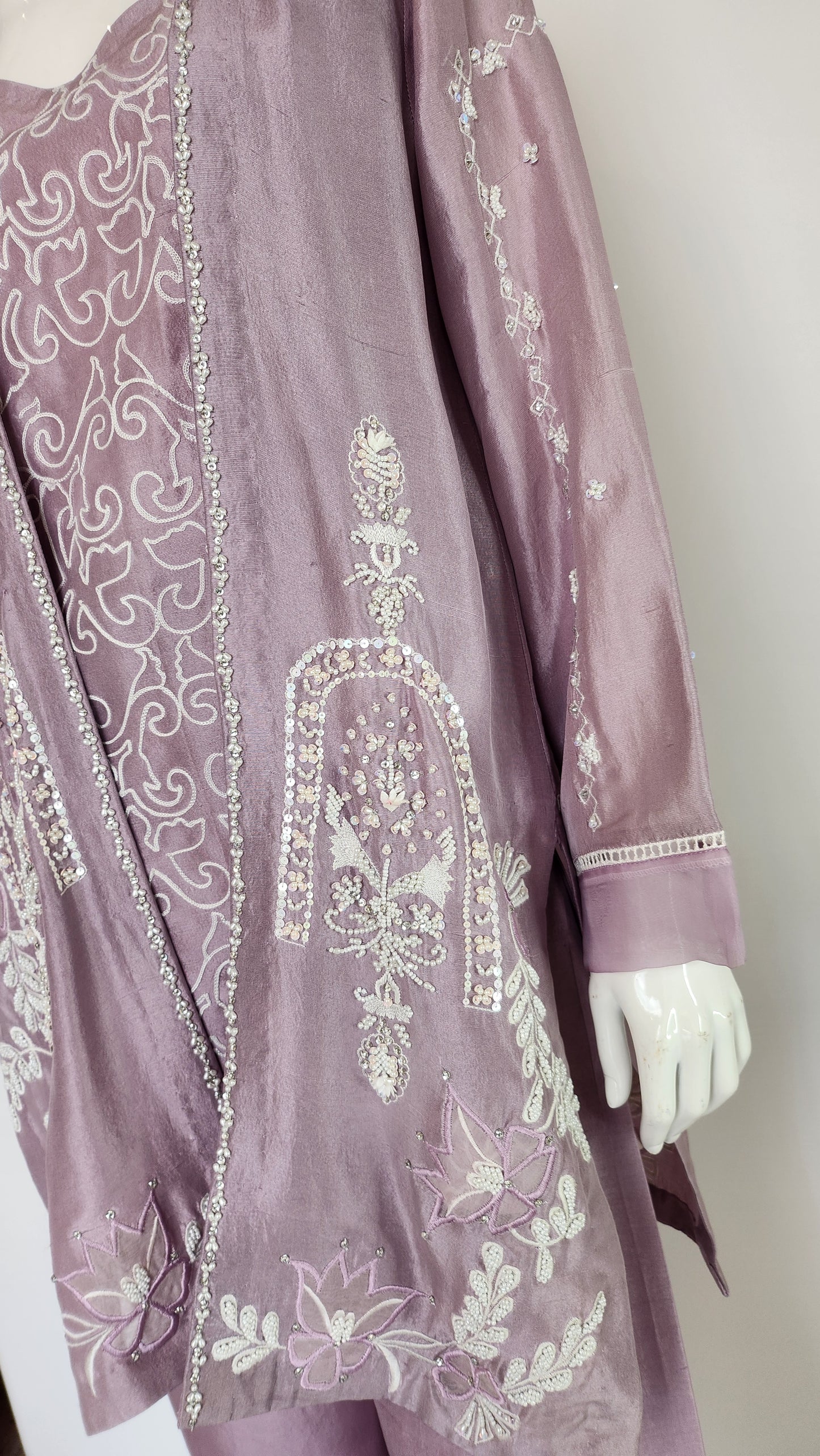 FARAH ZUBAIR - Mauve Jacket