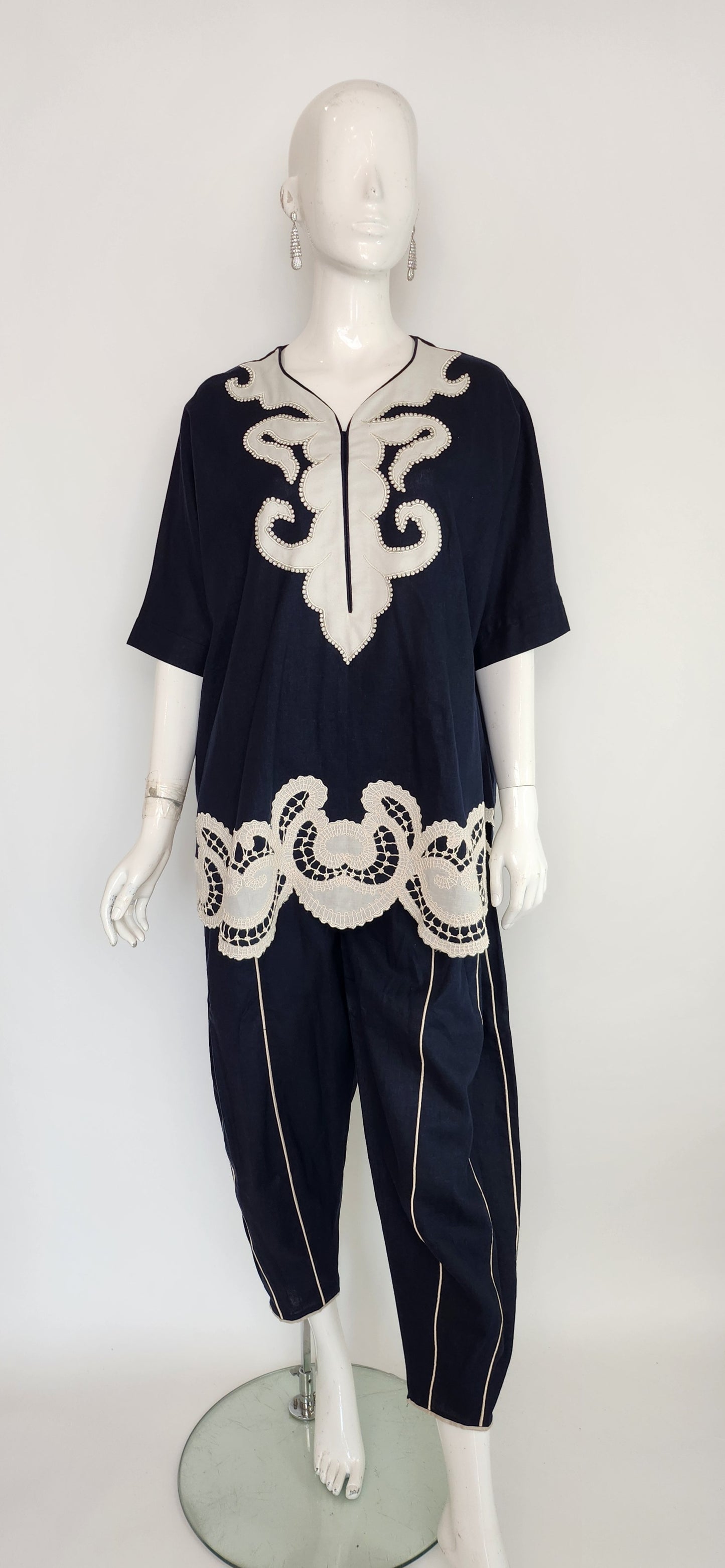 ALEENA FAREENA - Navy Daisy Delights with pants