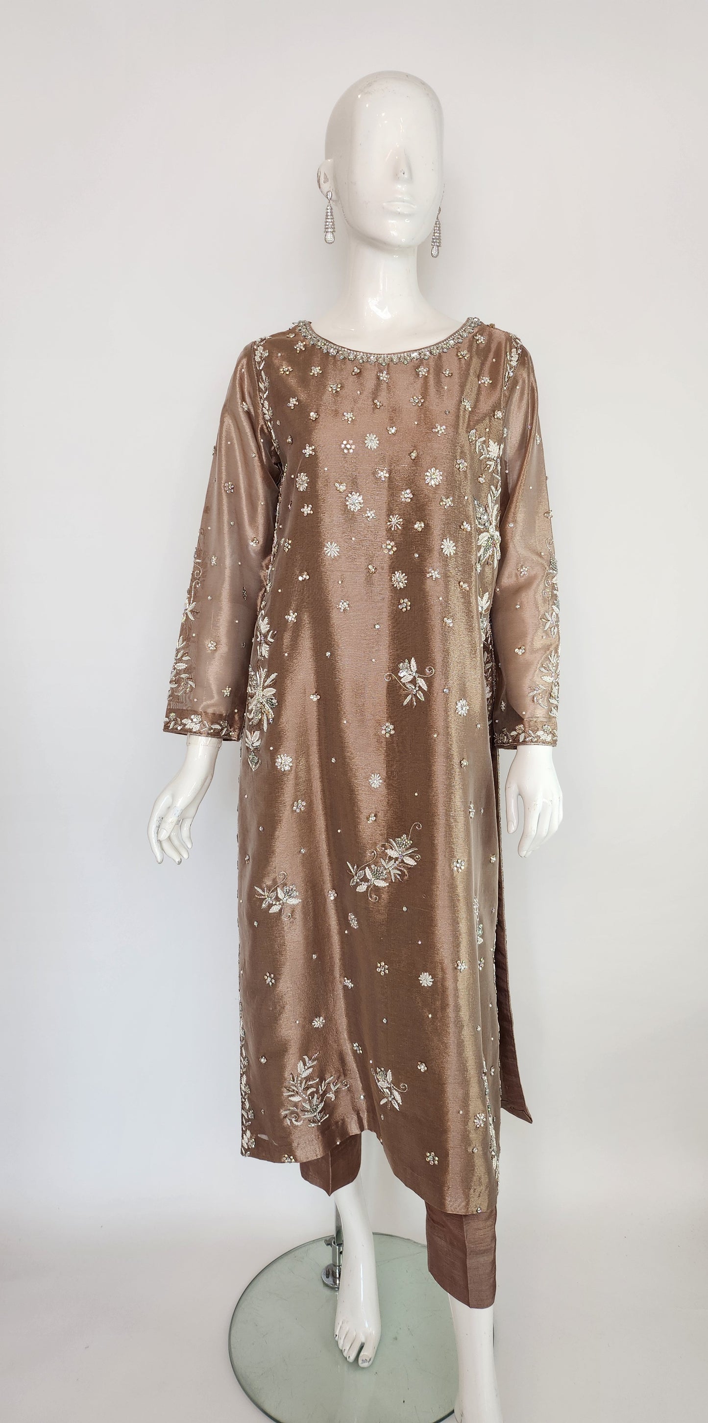 MAHOGANY - Lama Gold with Lavender Dupatta