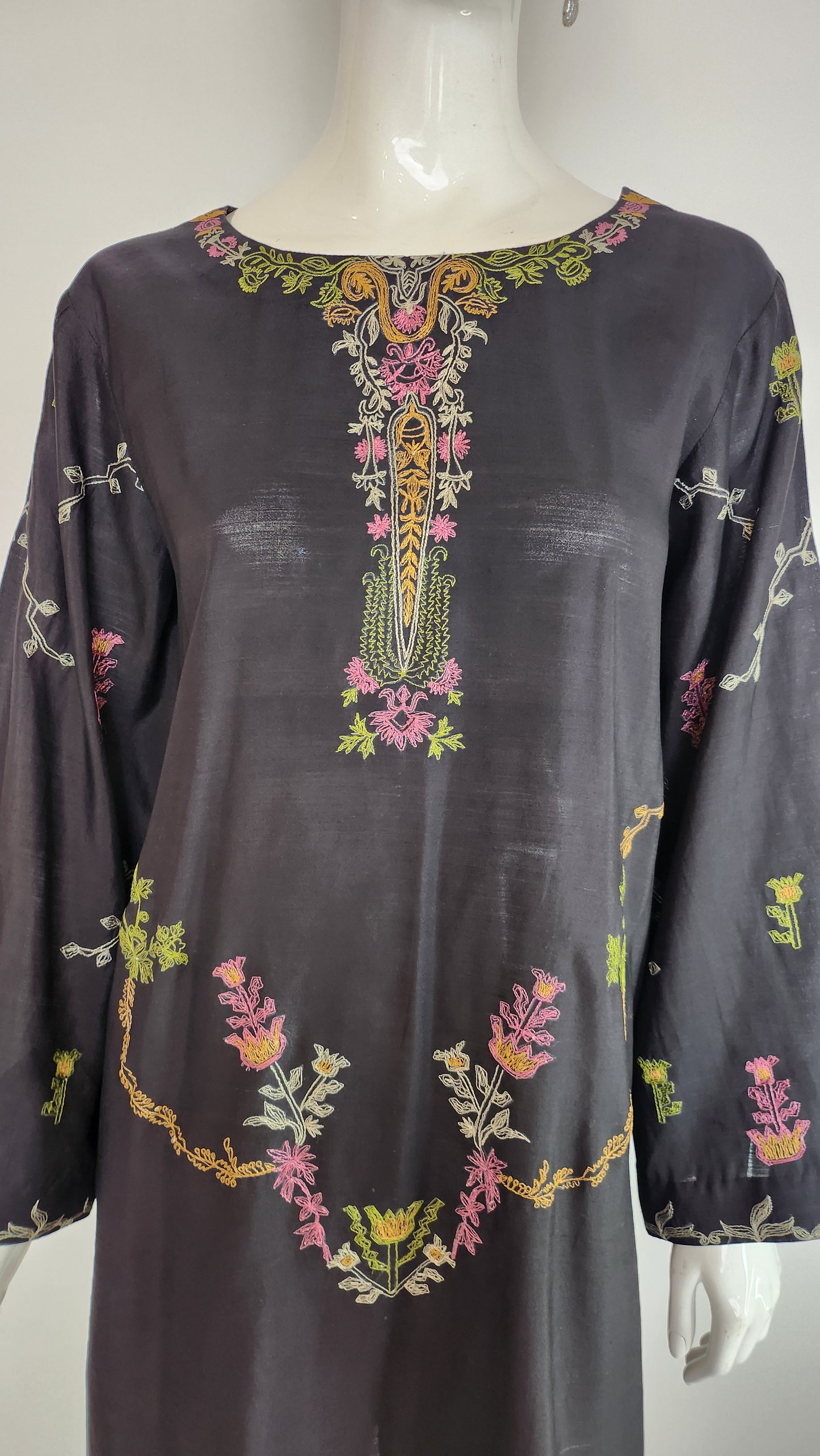 AMNA IQBAL - Black Embroidered