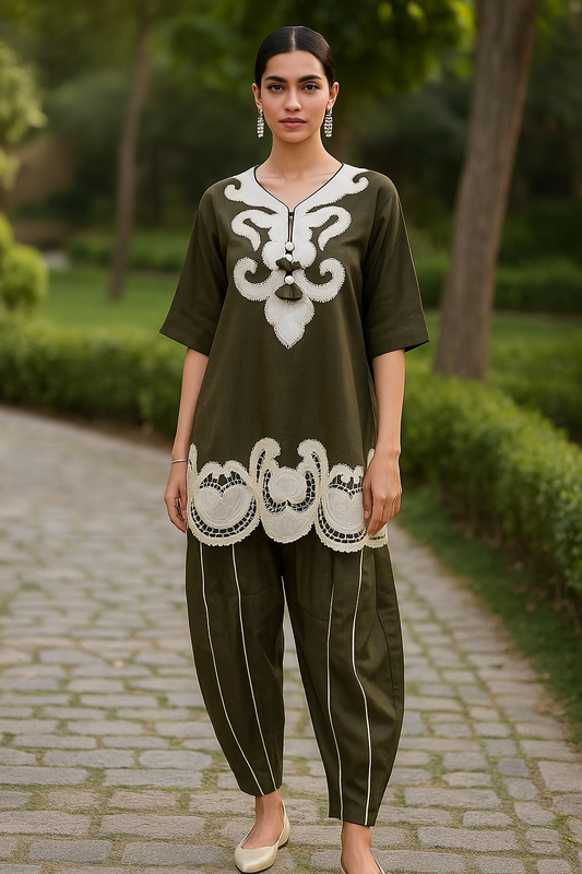 ALEENA FAREENA - Green Daisy Delightswith Pants