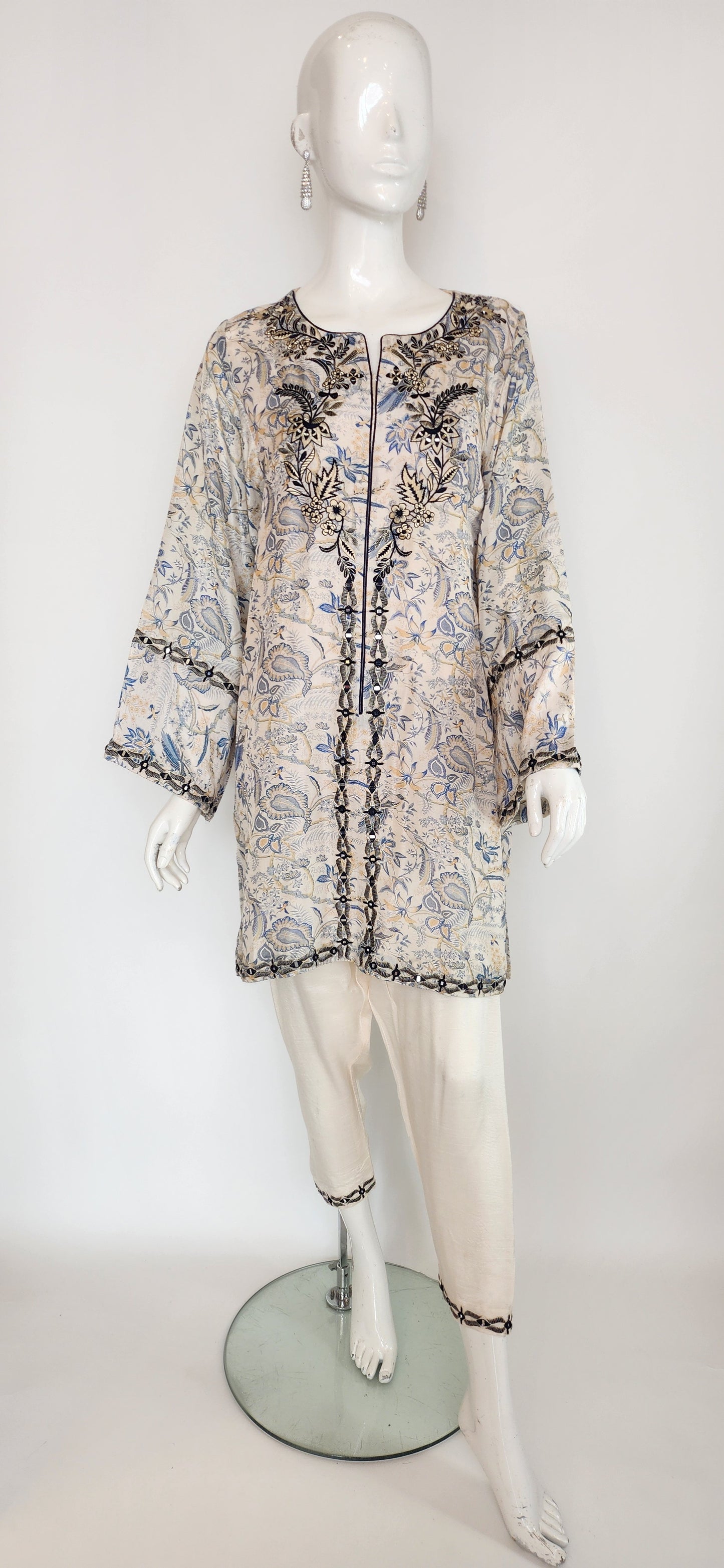 Wajeeha Ansari - Offwhite Printed