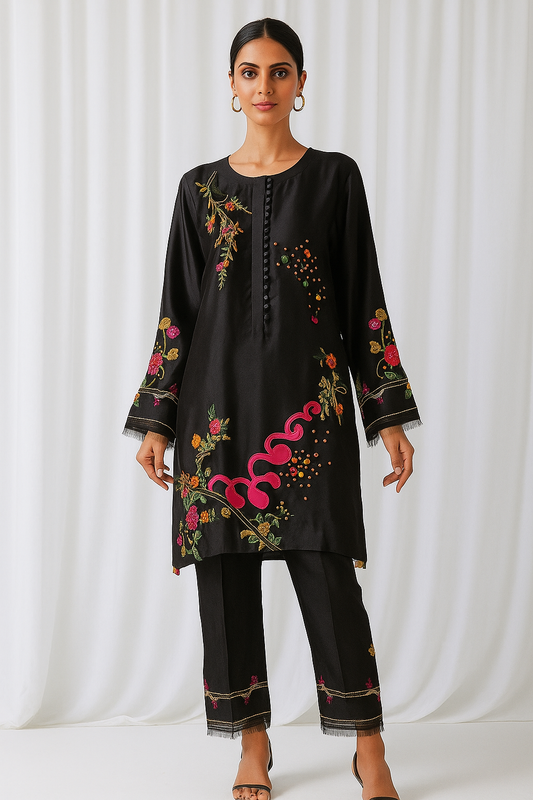 SAMMY K - Black Embroidered