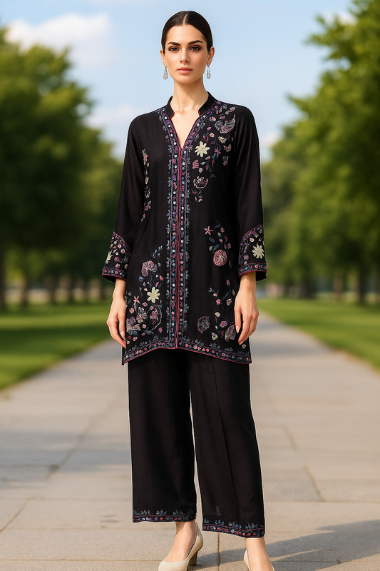 SEEMA IFTIKHAR - Black with mirror works