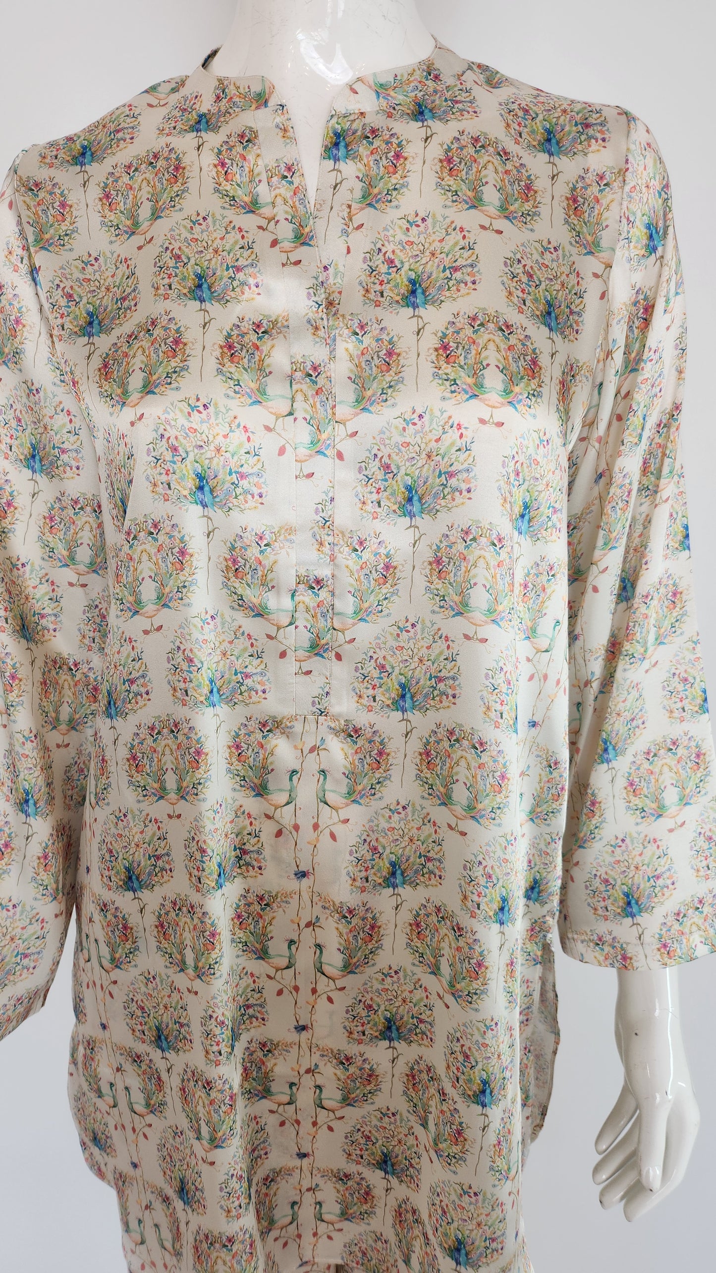 ASHJAIN SAFWAN  -  Ivory co-ord set