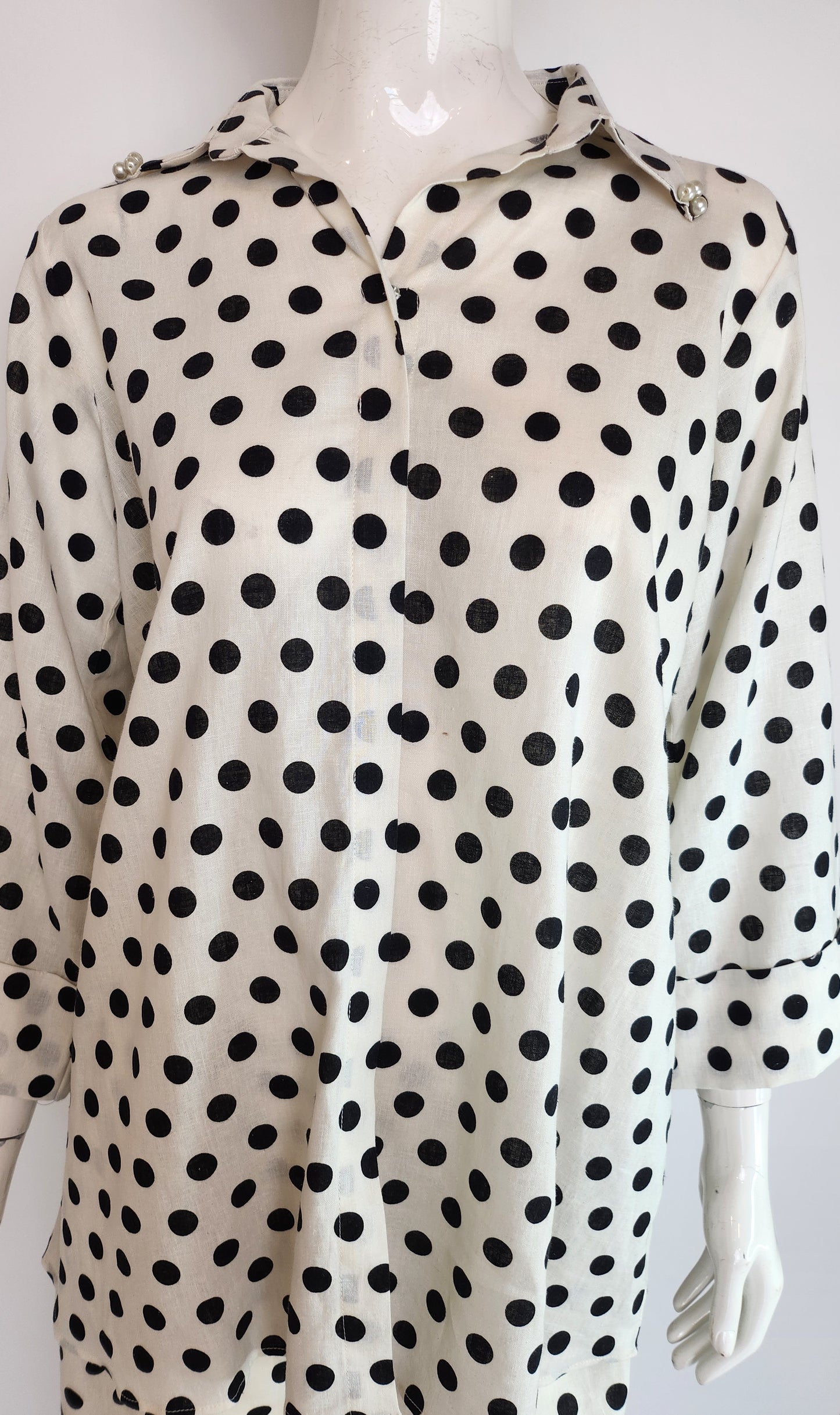 AMNA IQBAL - White Polka Dots