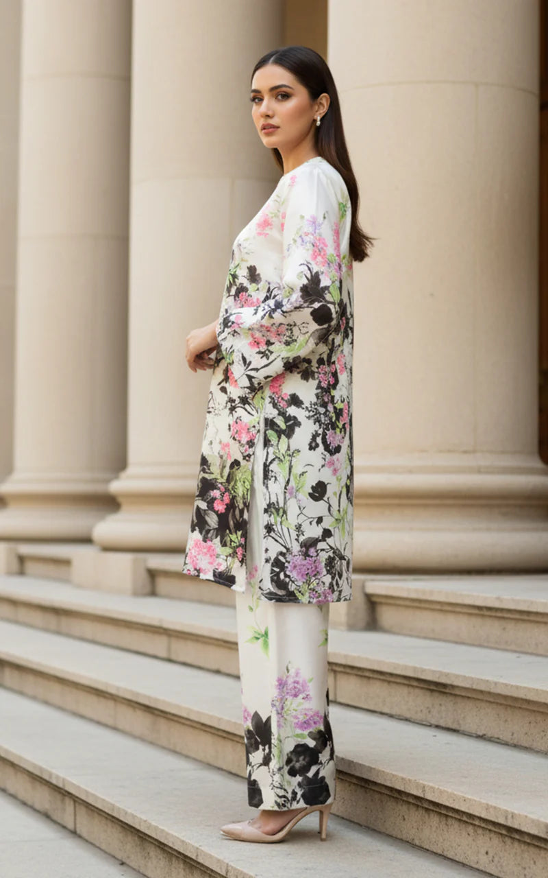 THREADS AND MOTIFS -Silk Floral