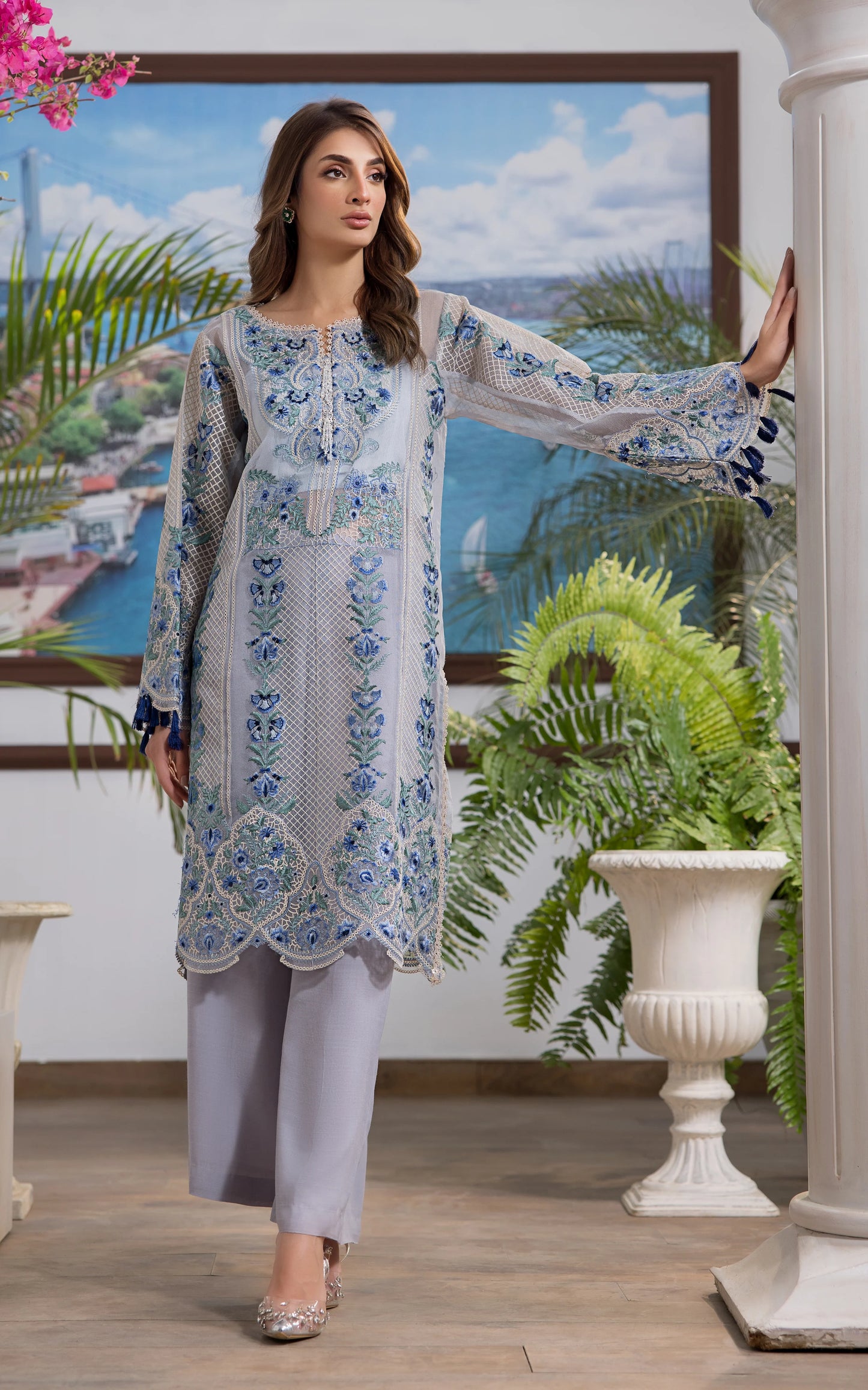 THREADS AND MOTIFS - Geometrical texture Tunic