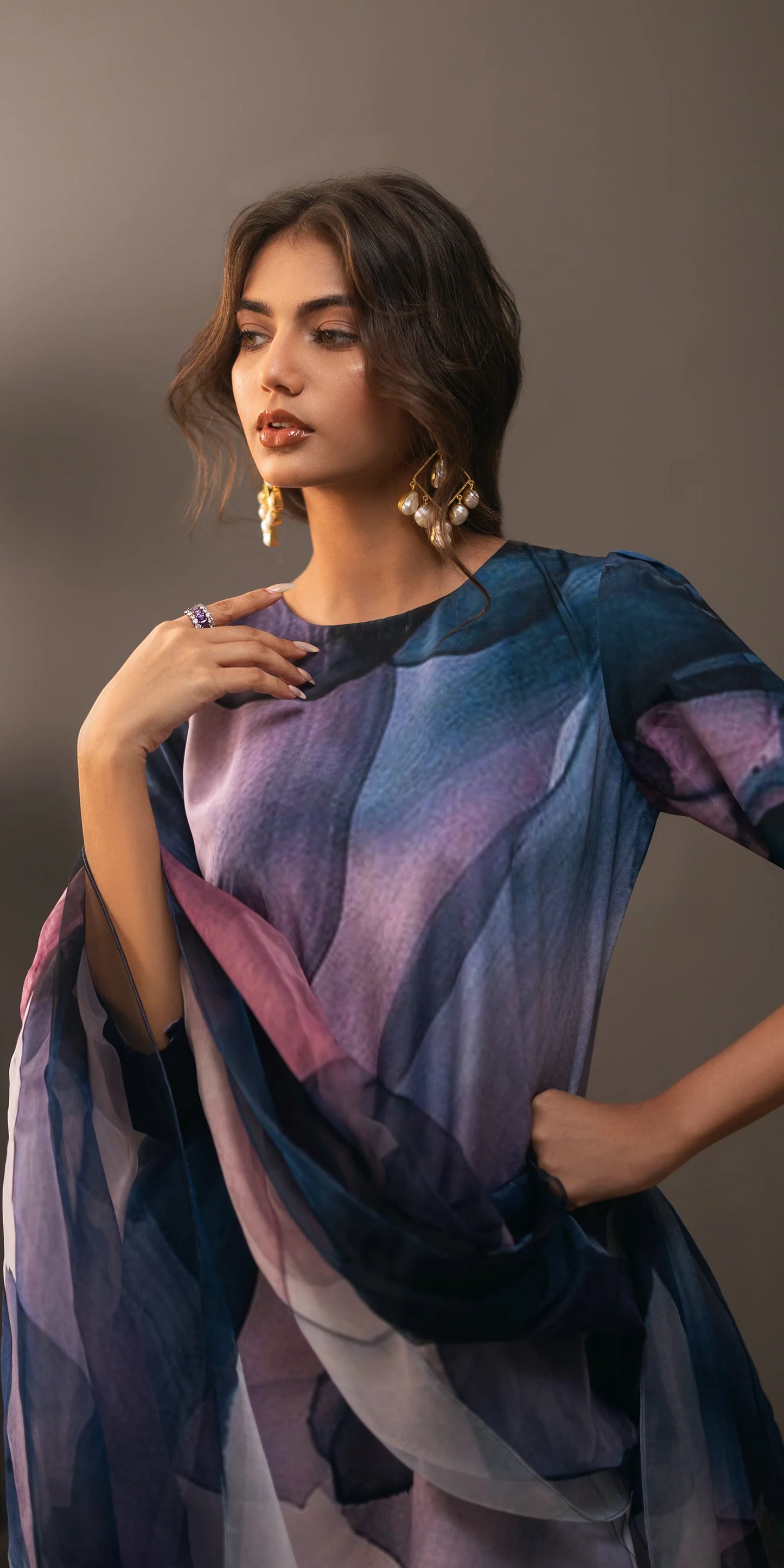 ERUM KHAN - Urban Blossom