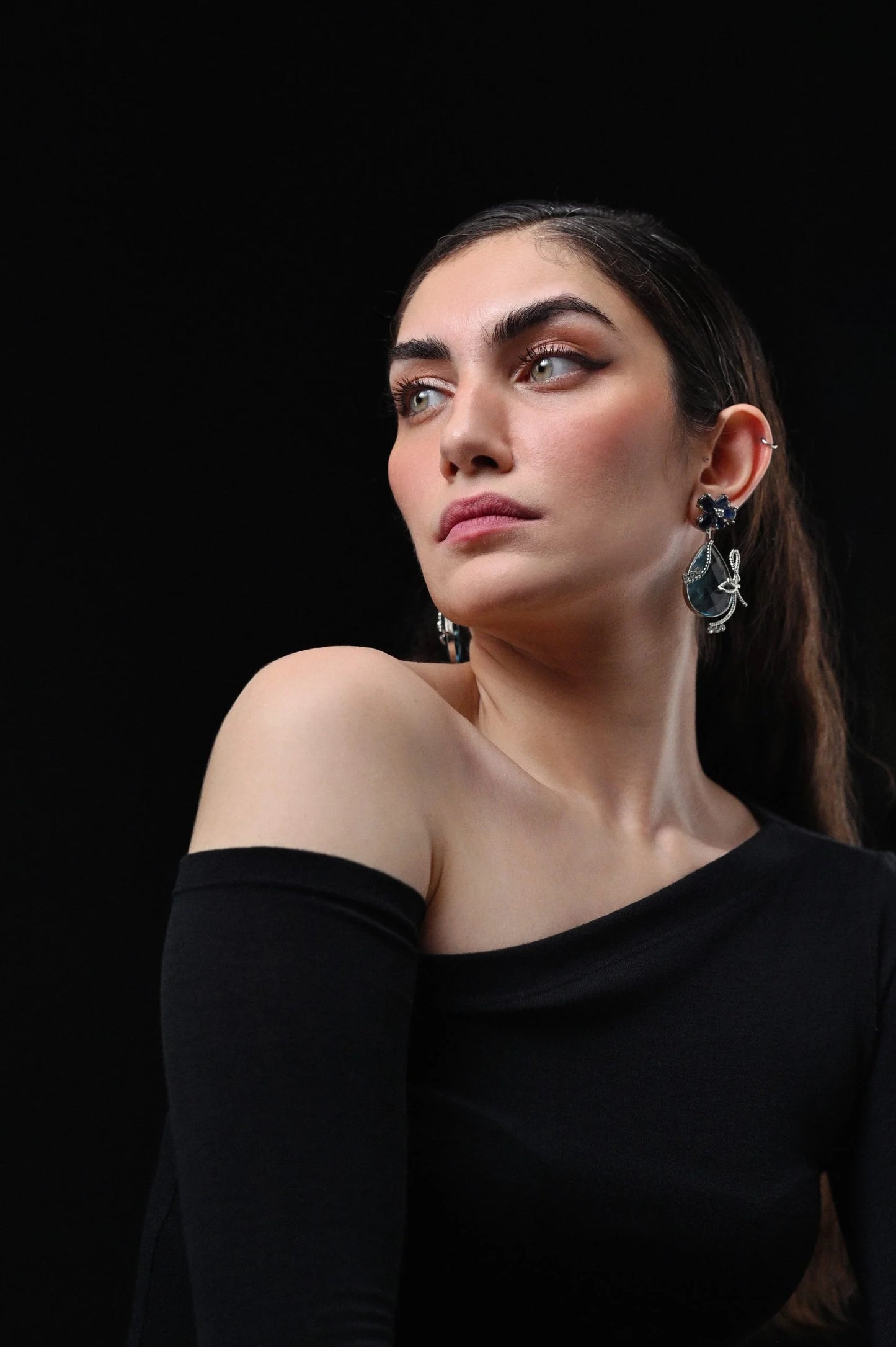 ESFIR - Midnight Earring