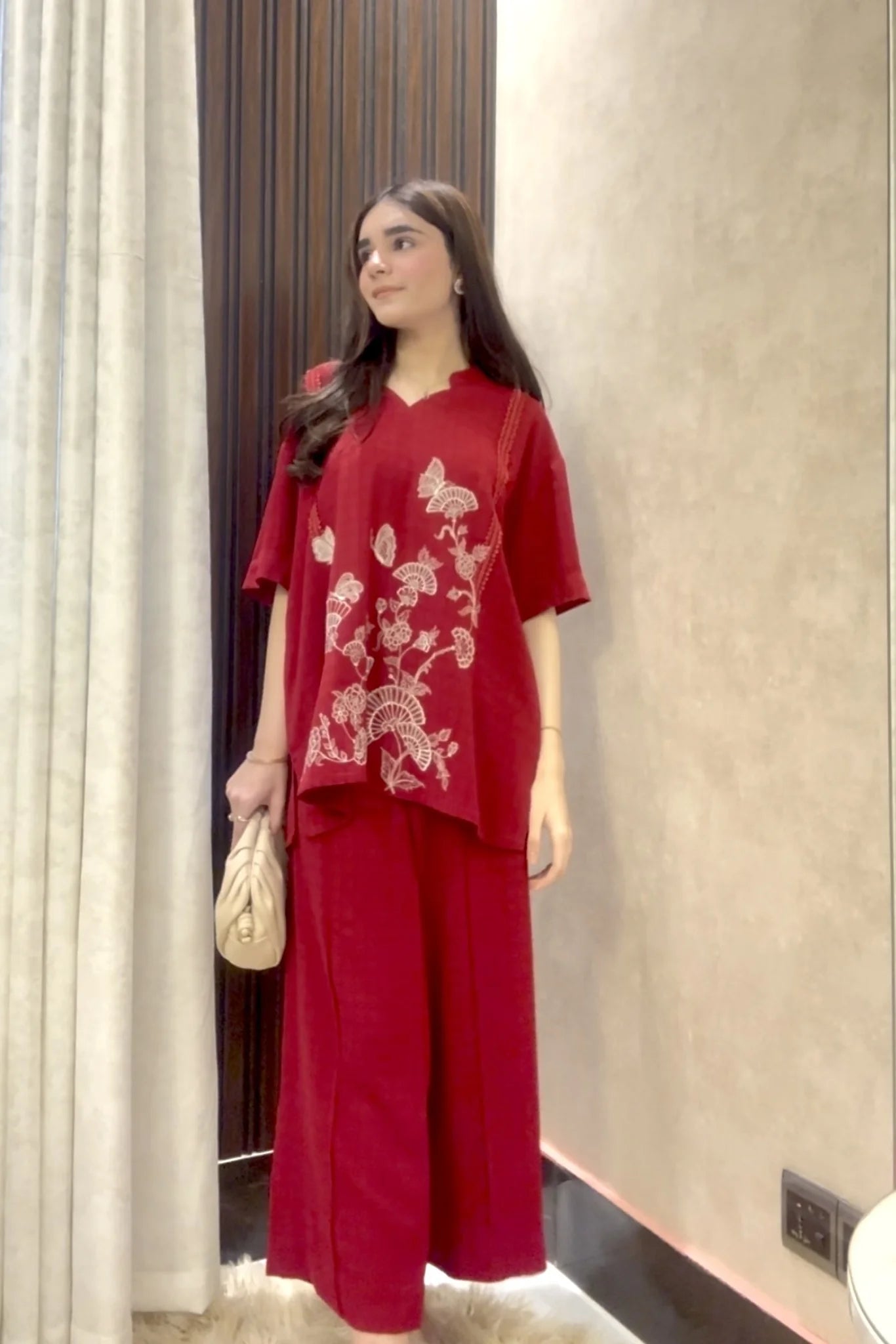 ZABRIC BY ZULEKHA AND SANA - Scarlet