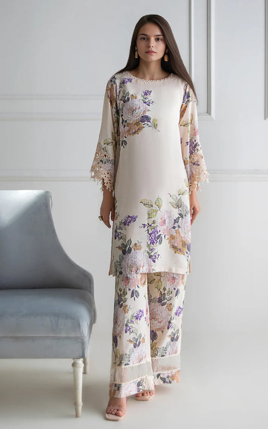 THREADS AND MOTIFS - Beige Digital Print