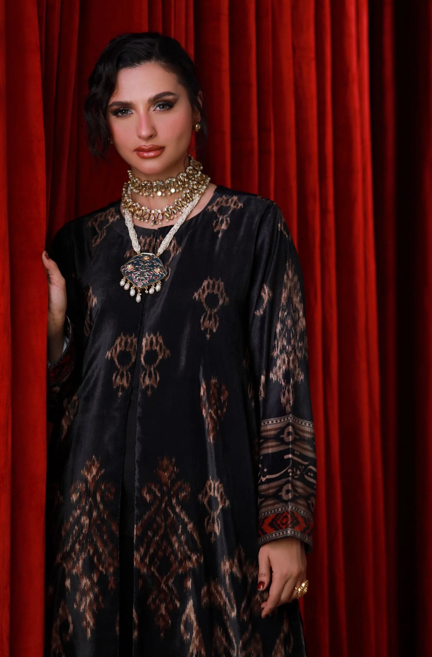 Manto - Raqs (Whirl) Velvet Coat