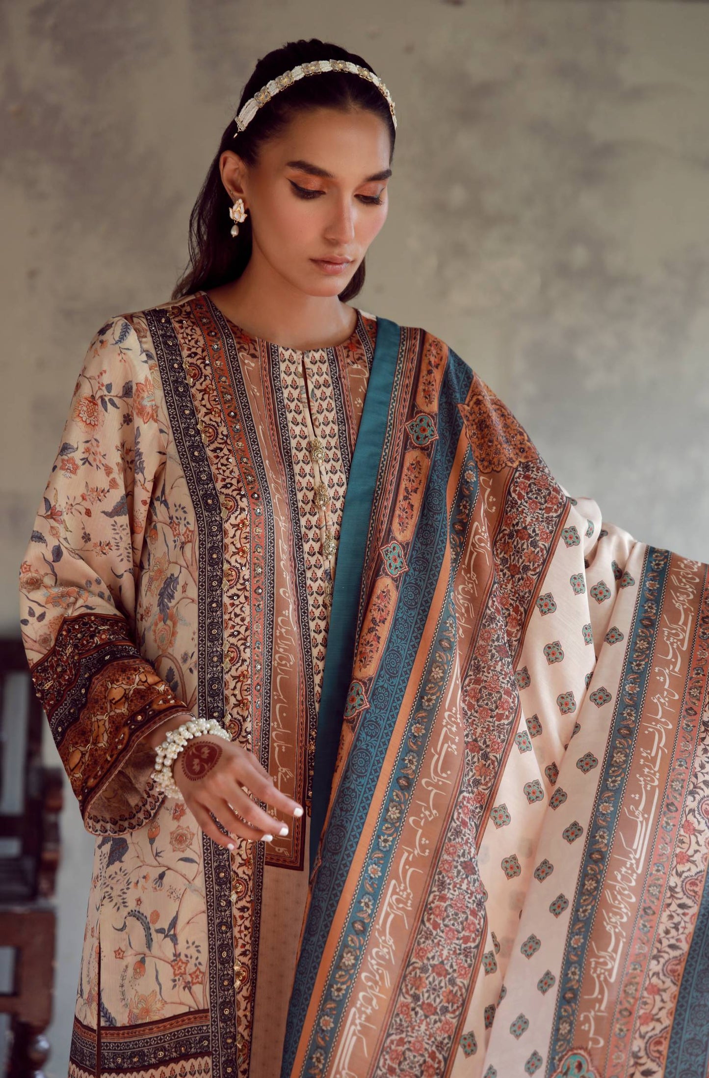 Manto - Zareena Co-ord set Dupatta