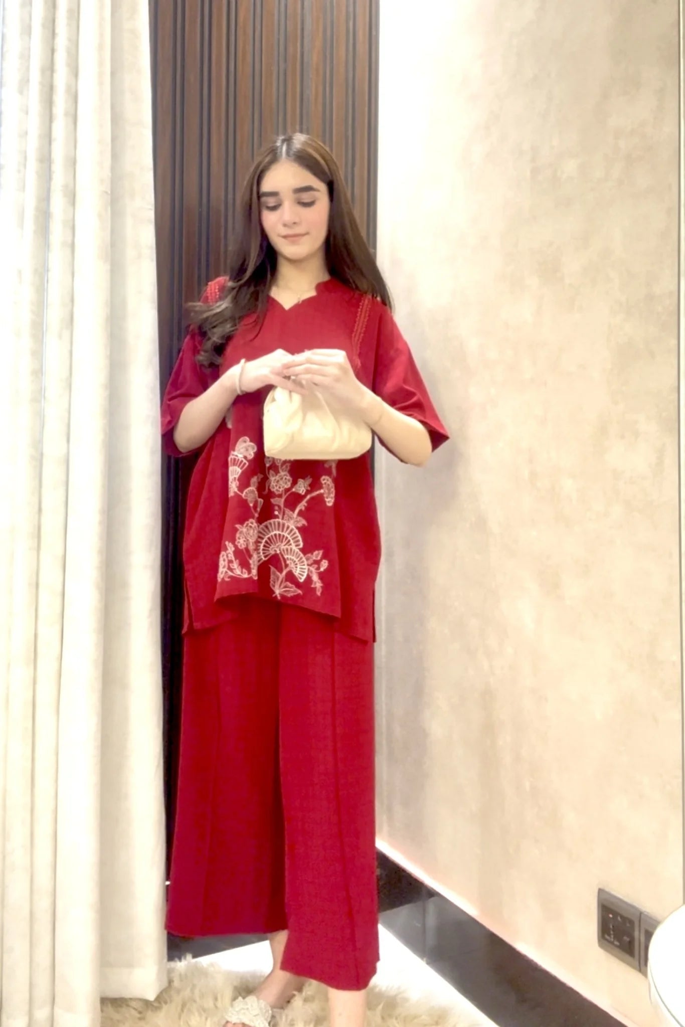 ZABRIC BY ZULEKHA AND SANA - Scarlet