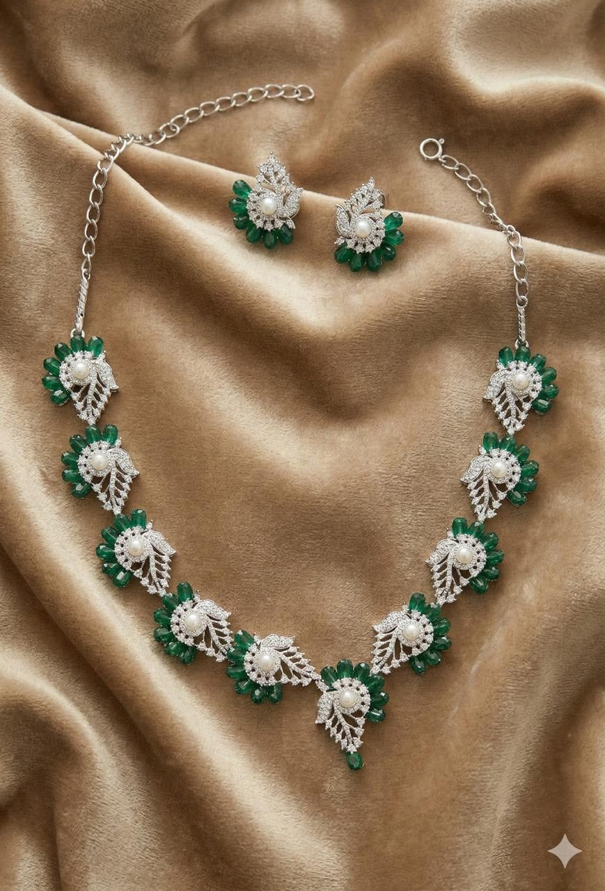 THE BUTTERFLY EFFECT - Necklace set