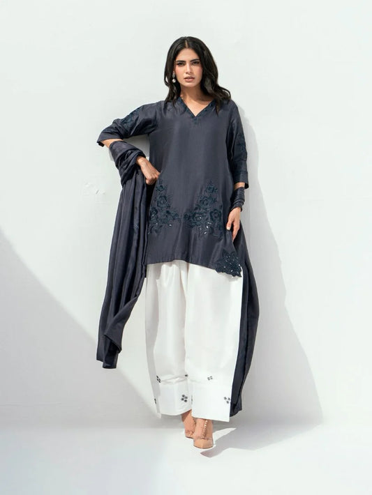 FARAH ZUBAIR - Mahira Grey