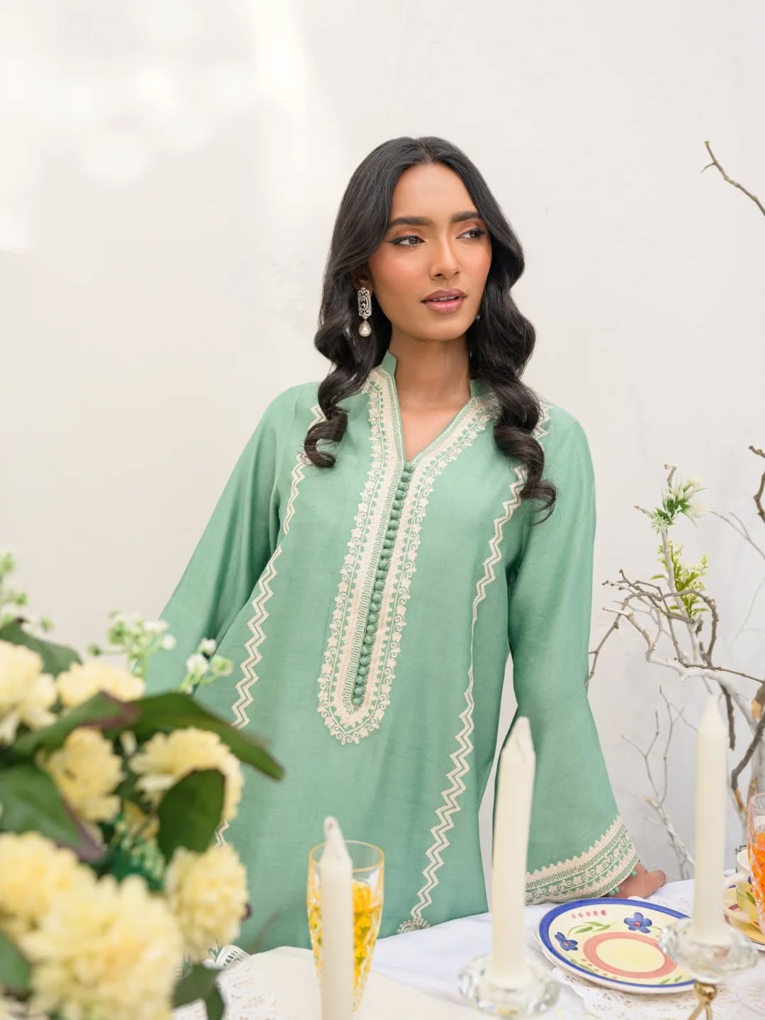 KOMAL LAKHANI - Nureh Green Aari