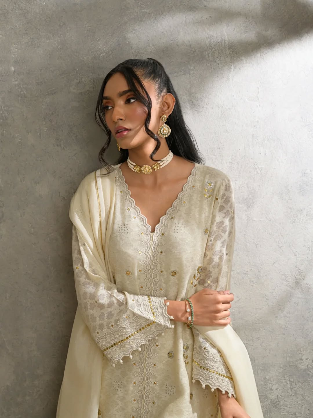 KOMAL LAKHANI - Ivory Khadi net