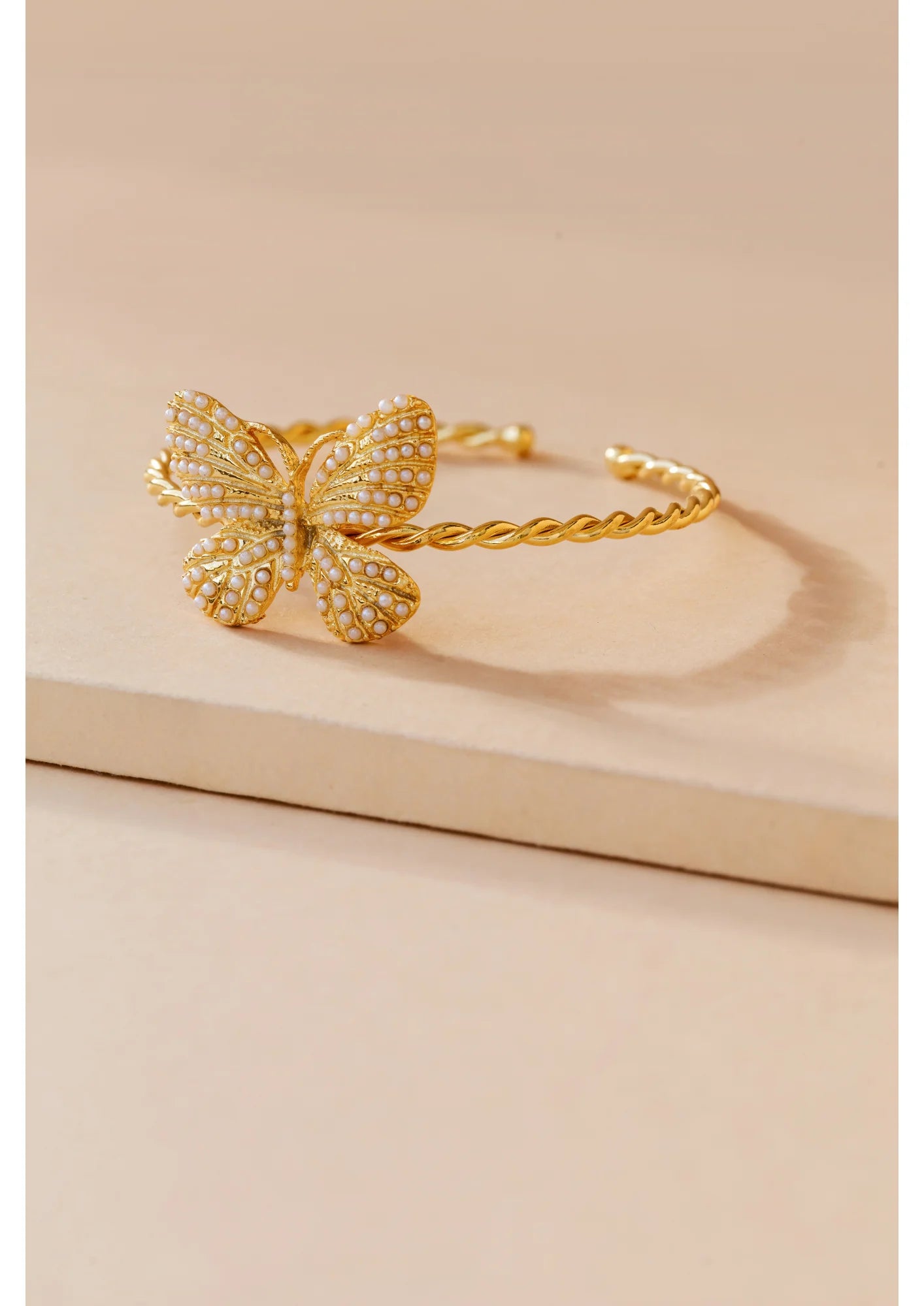 ESFIR - Butterfly Bangle