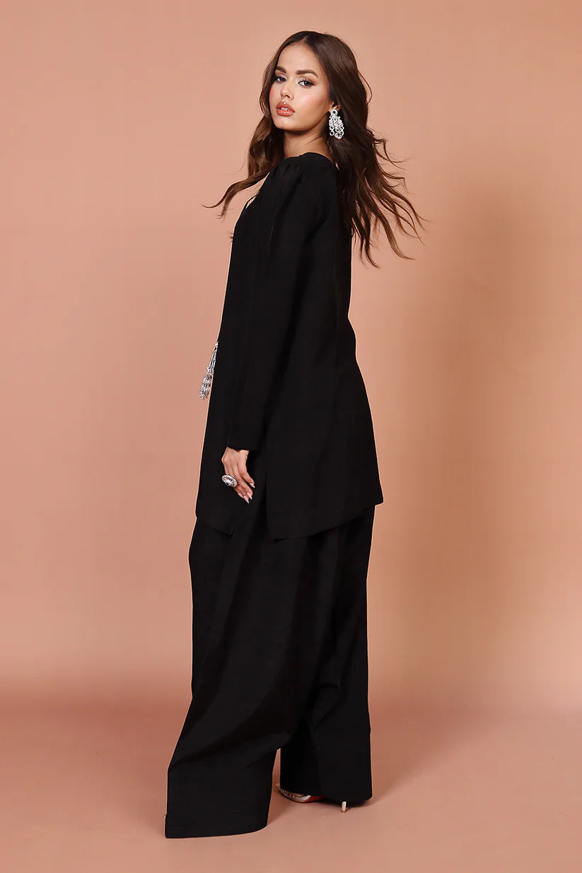 Zona Shaham - Maeve (Farshi Shalwar)