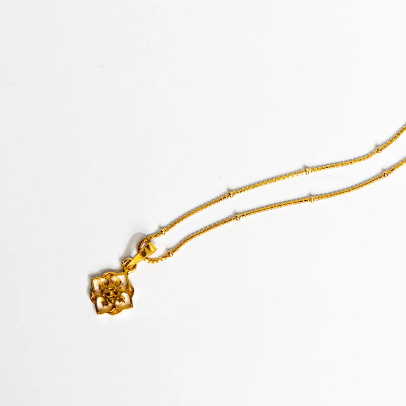 CHARBAGH Jewelry - Charbagh pendant mother of pearls