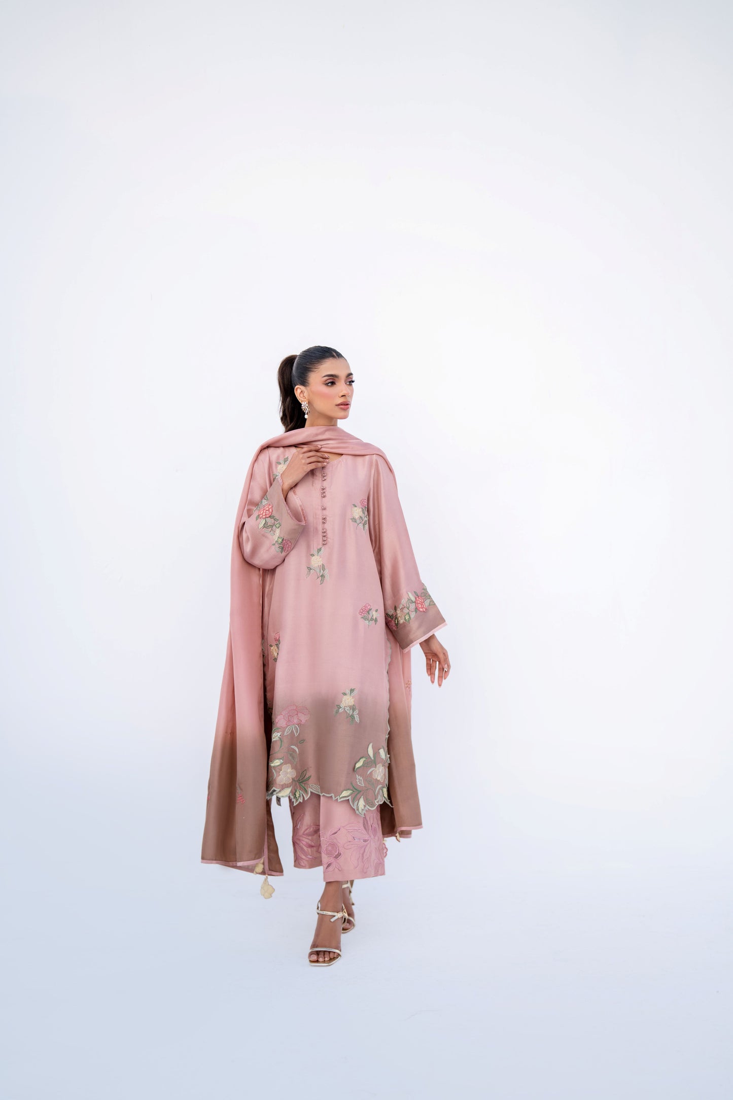 KOMAL LAKHANI - Raaha Gizri Shaded Pink/Brown