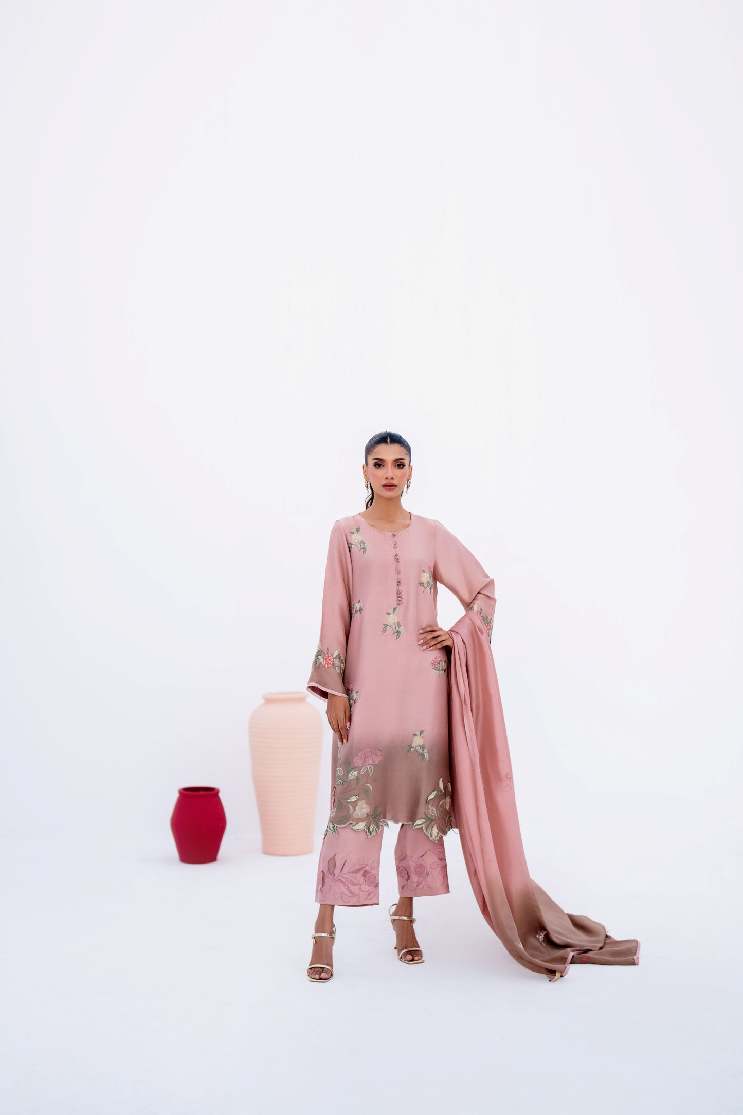 KOMAL LAKHANI - Raaha Gizri Shaded Pink/Brown
