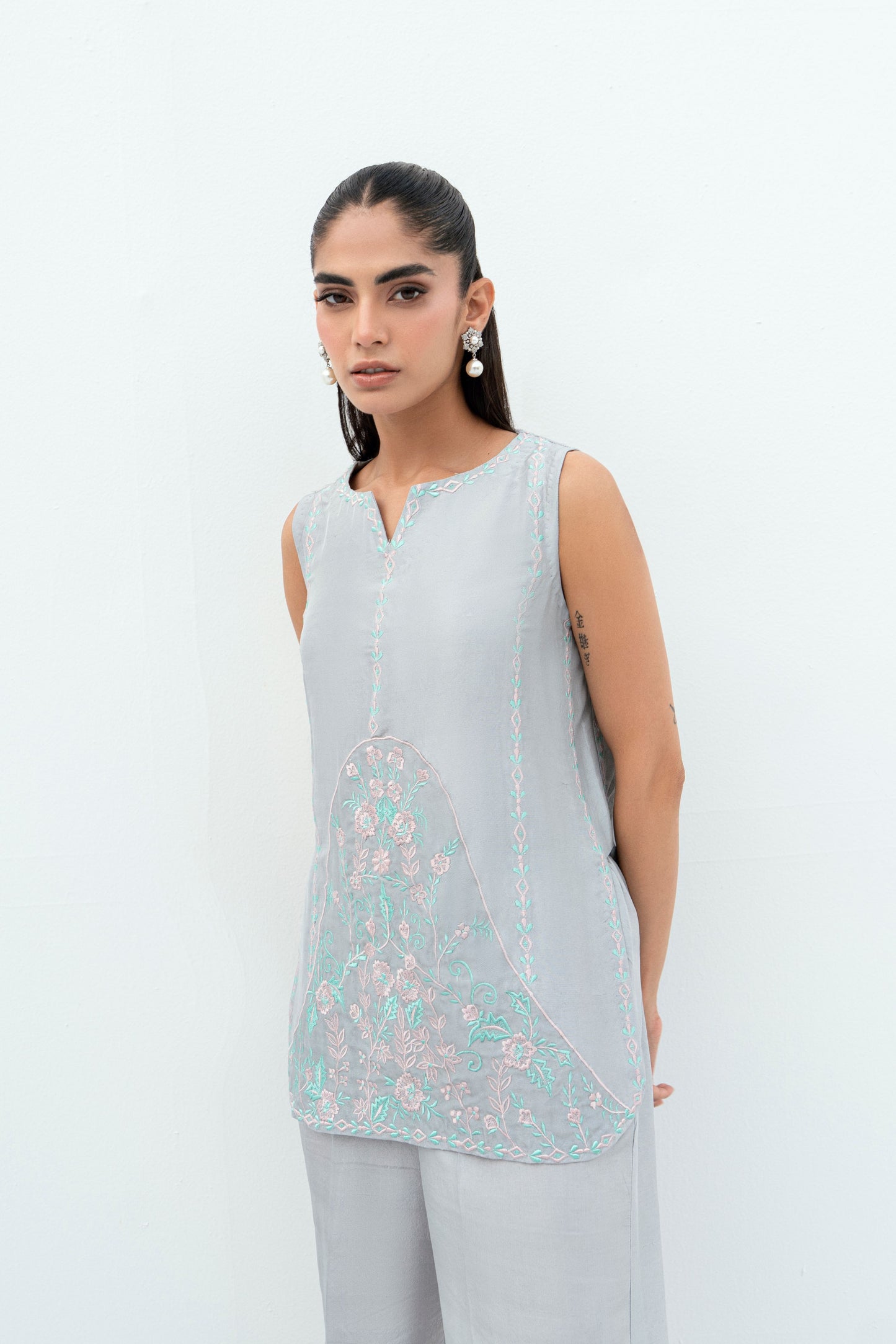 FARAH ZUBAIR - Silmah