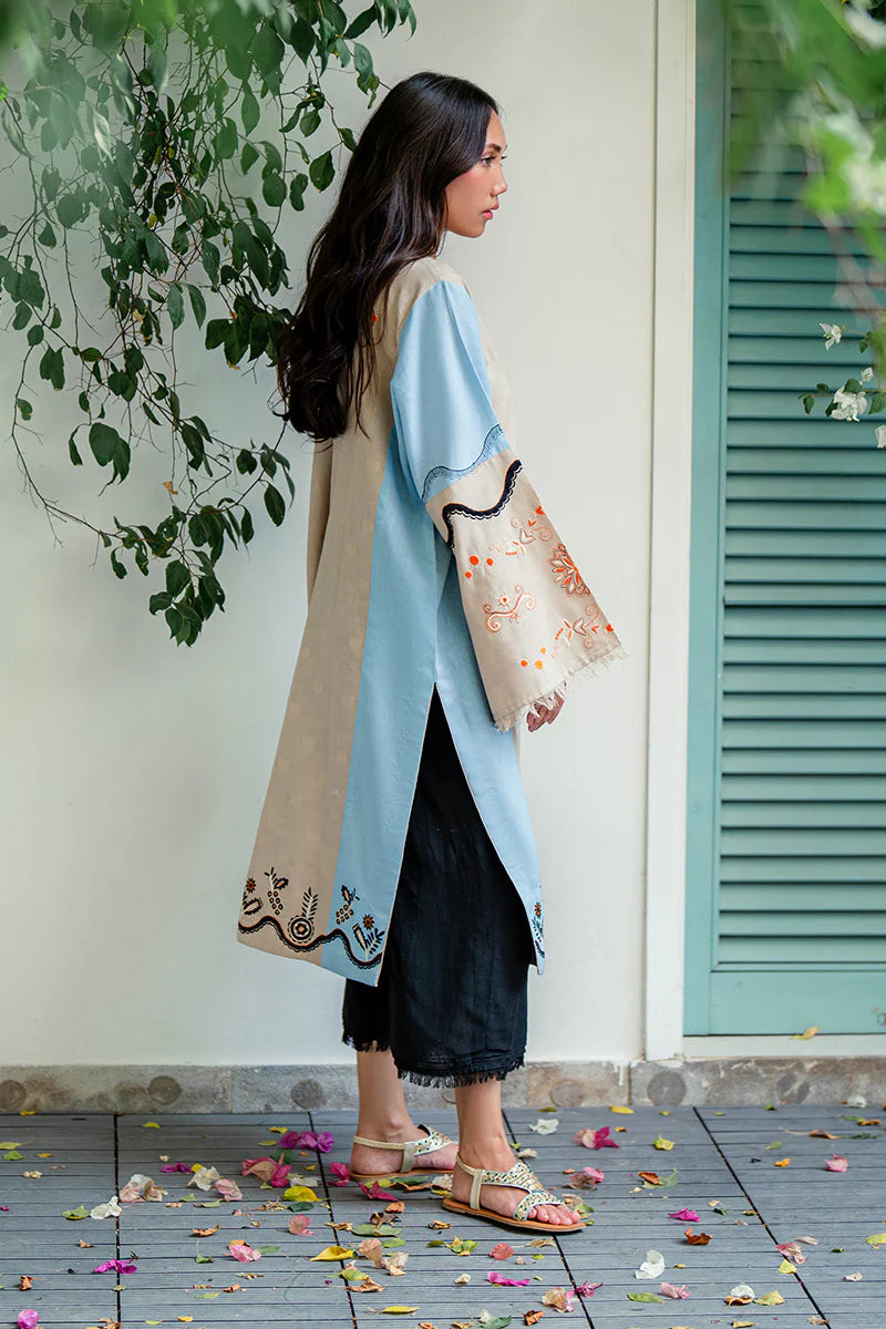SUMAIRA KHANANI - Aura