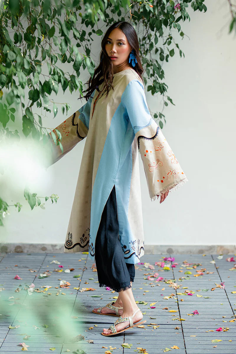 SUMAIRA KHANANI - Aura
