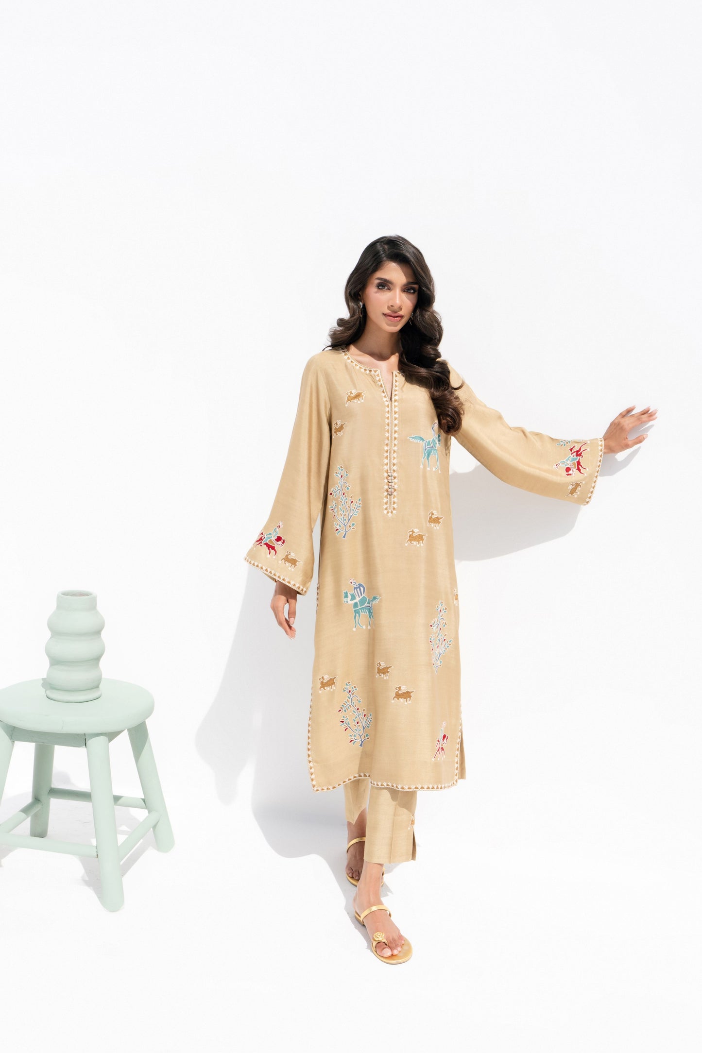 KOMAL LAKHANI - Raaha Beige Animal Ariwok
