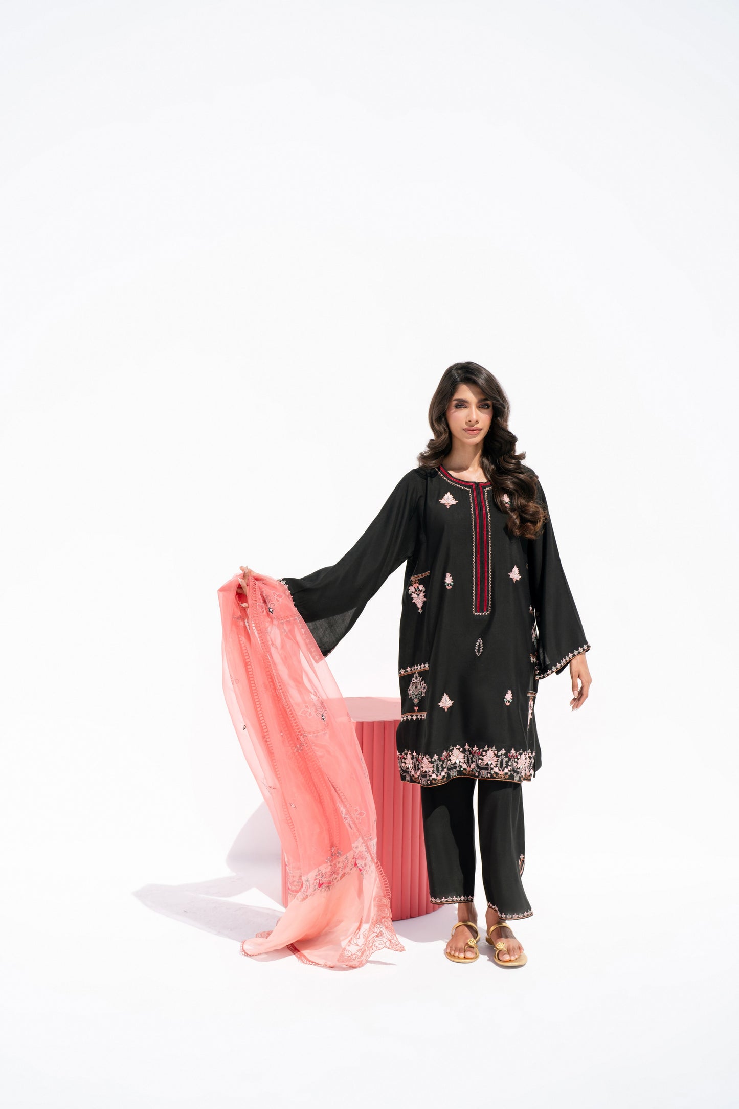 KOMAL LAKHANI - Black with Peach Dupatta