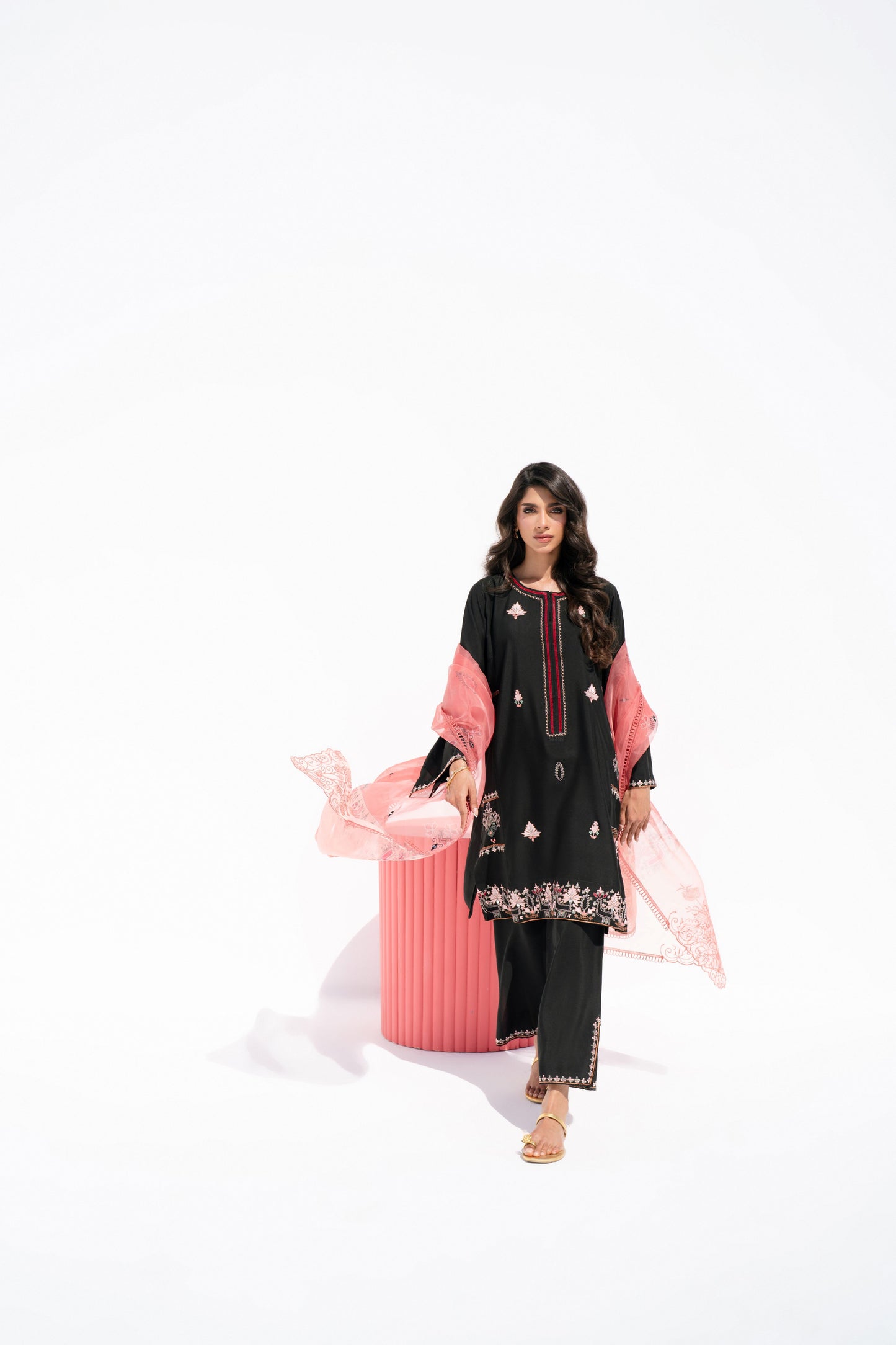 KOMAL LAKHANI - Black with Peach Dupatta